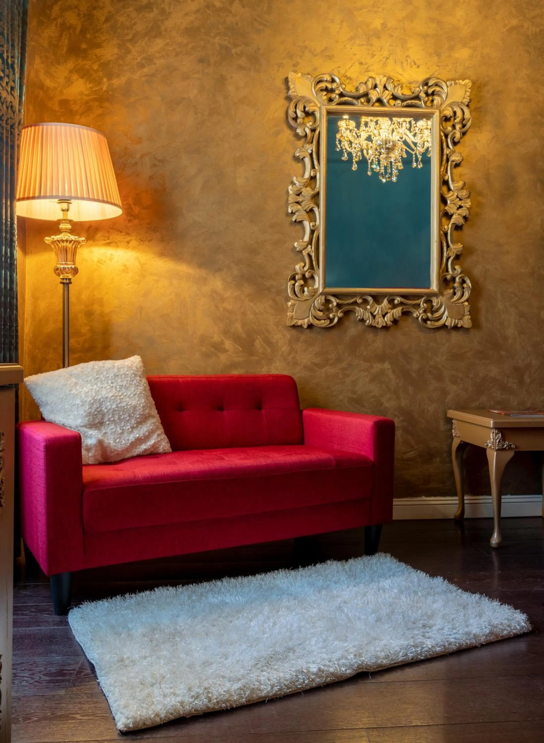 Julina Boutique Living