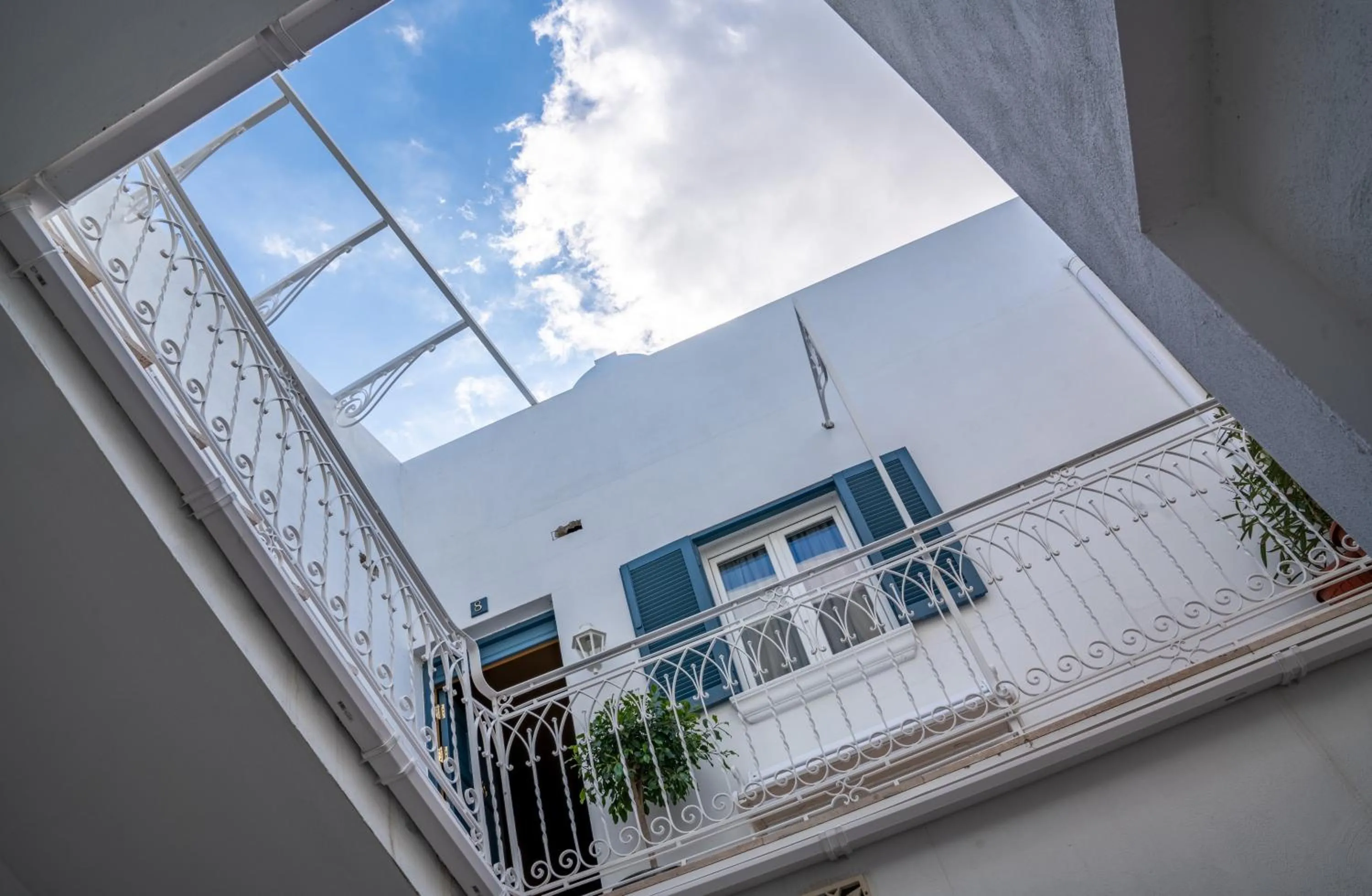 Julina Boutique Living