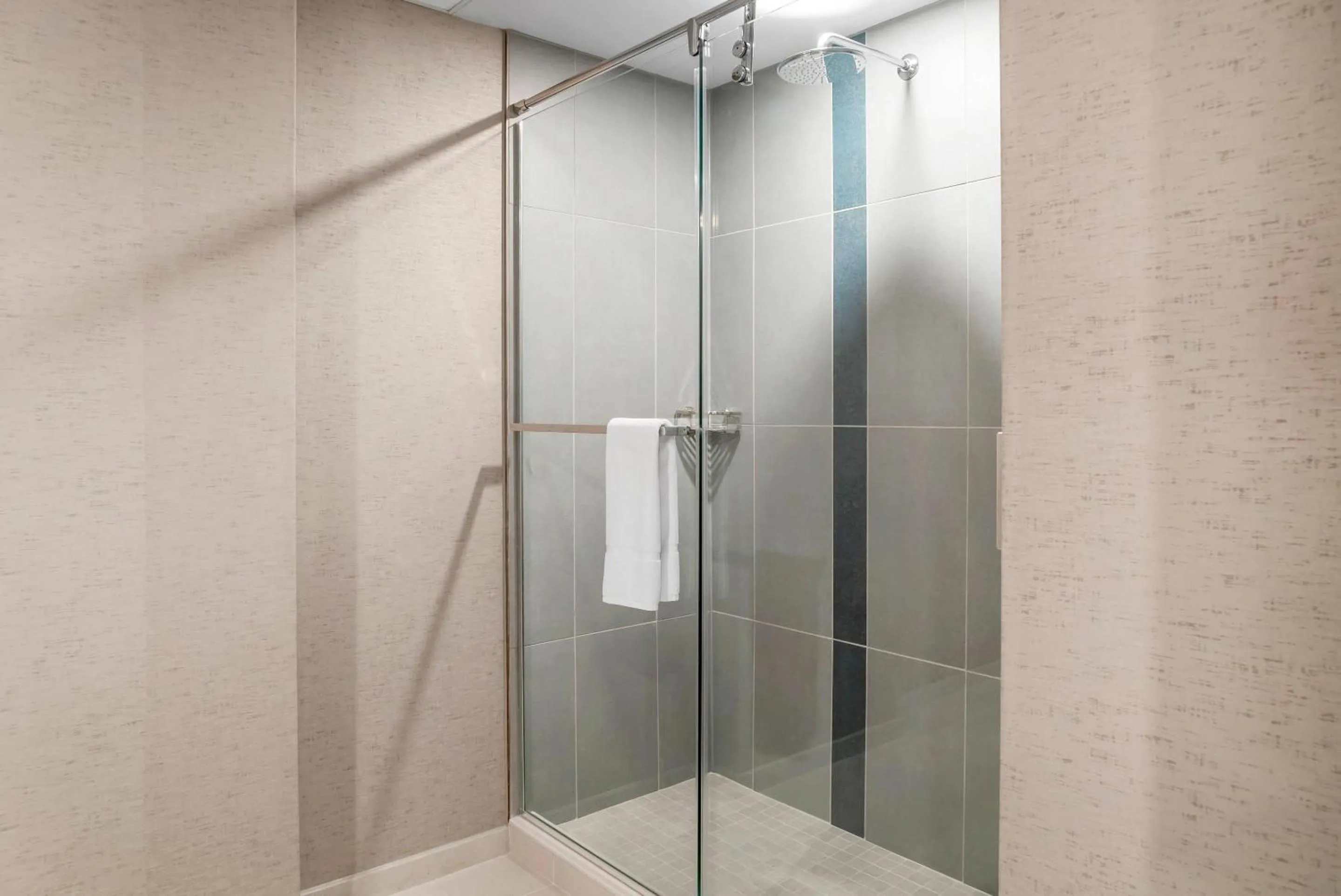 Bedroom in Radisson Plaza Hotel at Kalamazoo Center