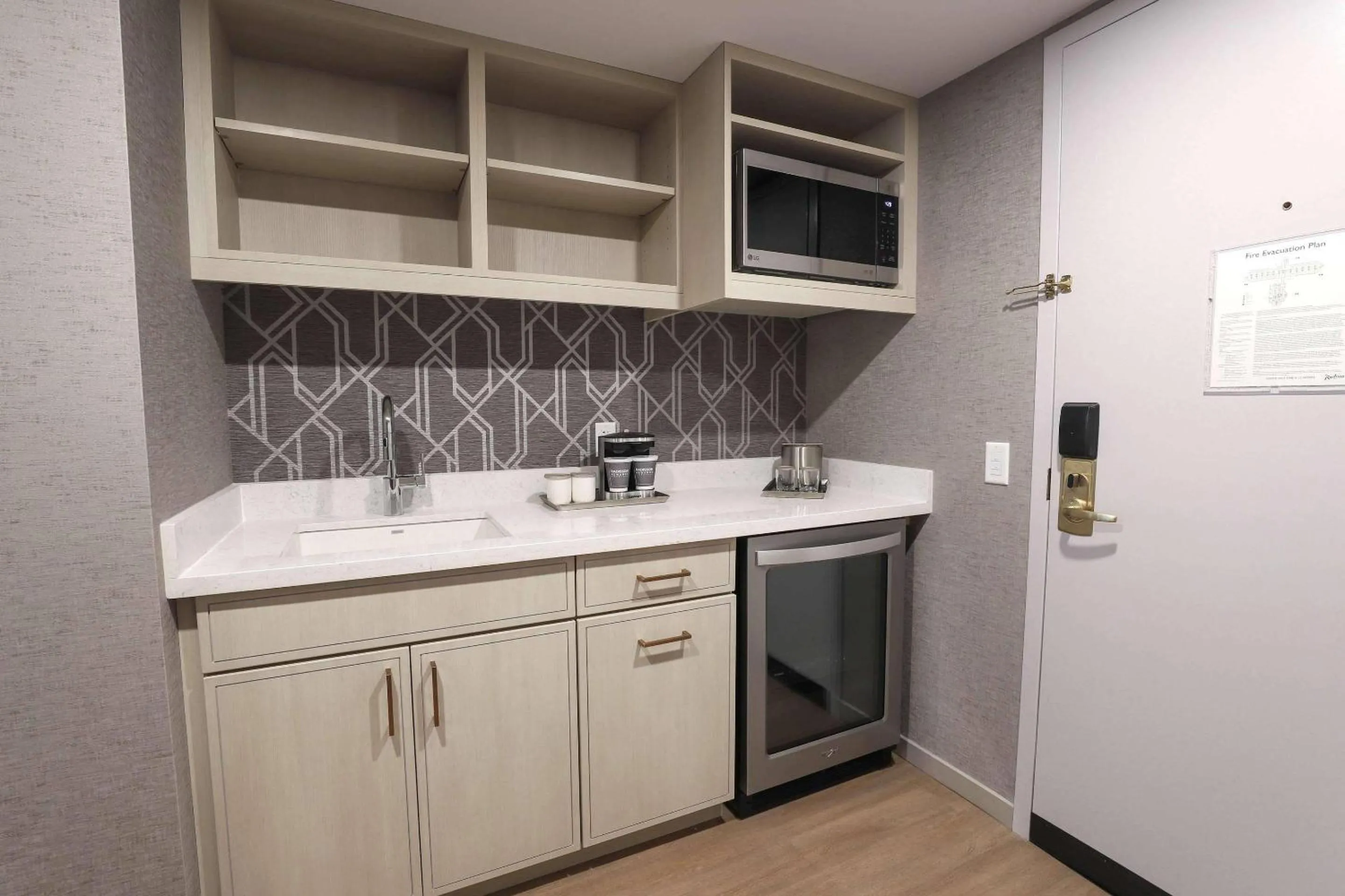 Bedroom in Radisson Plaza Hotel at Kalamazoo Center