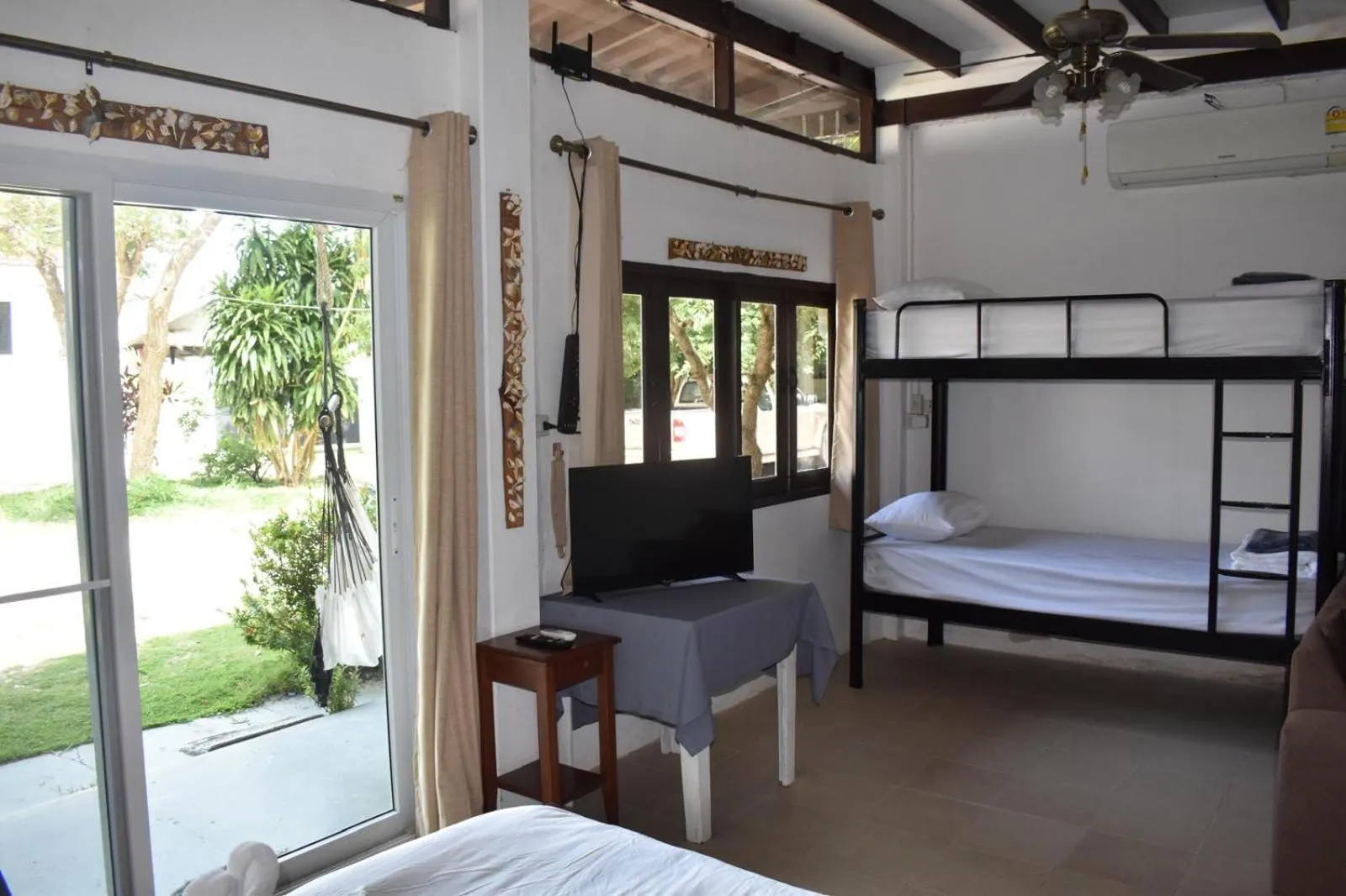 Bed in The Summer House Samui