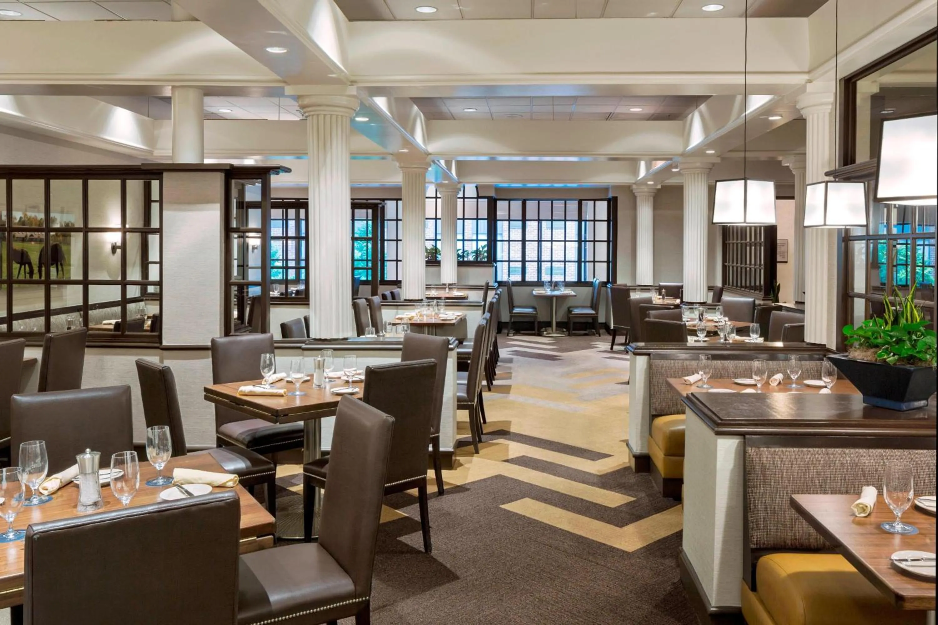 Restaurant/places to eat in Sheraton Harrisburg Hershey Hotel