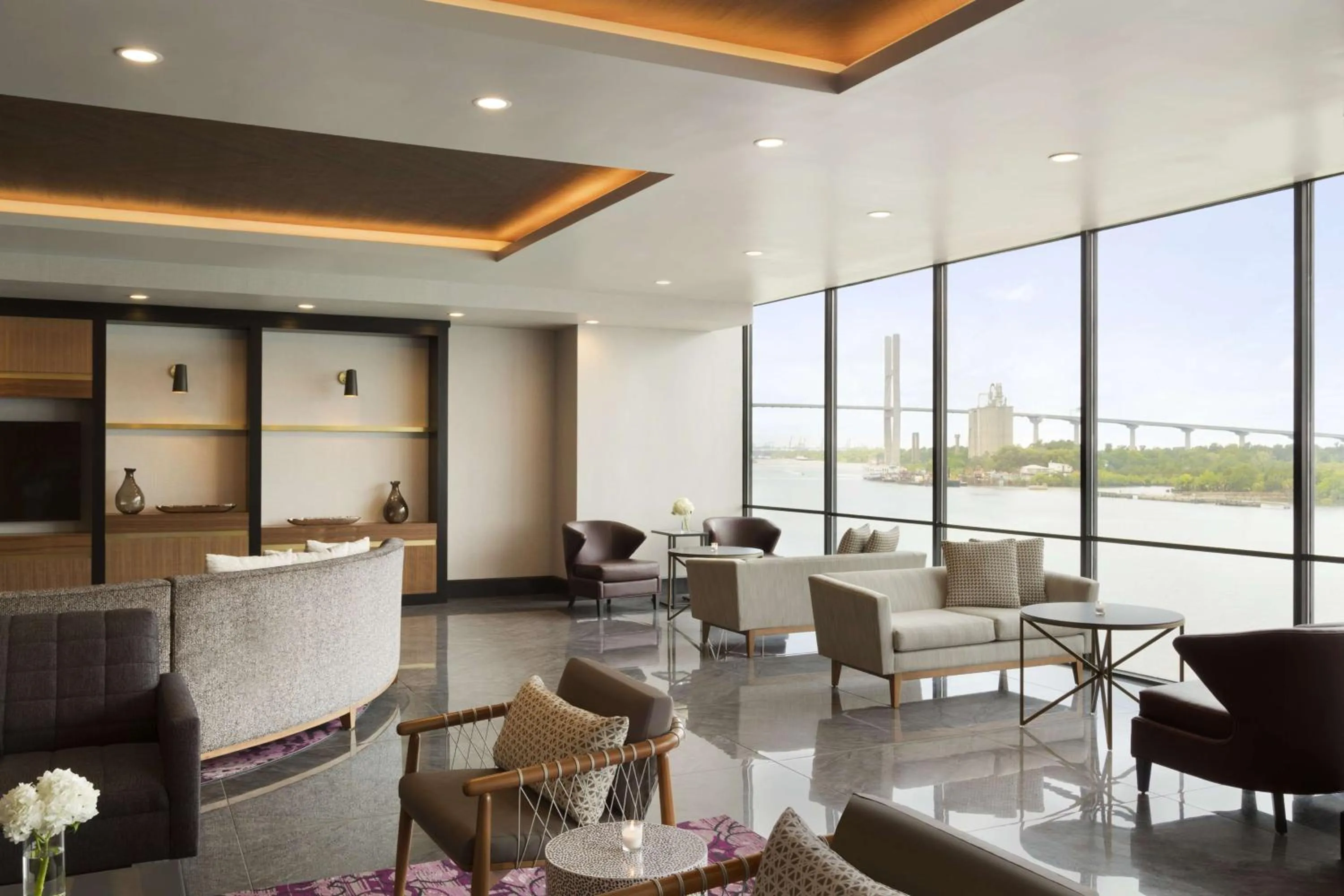 Lounge or bar in Hyatt Regency Savannah