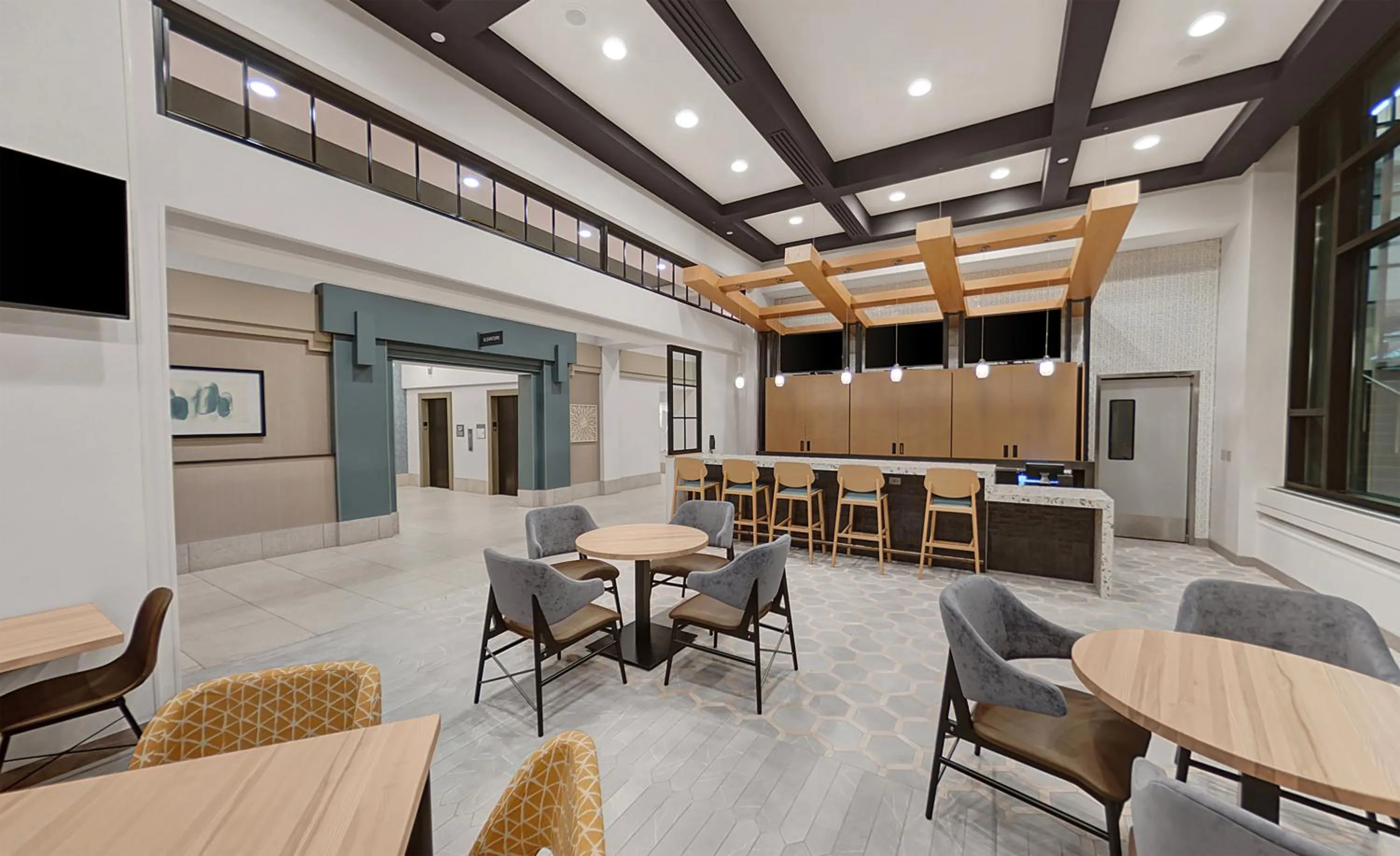 Restaurant/places to eat in Hilton Garden Inn Toledo Downtown