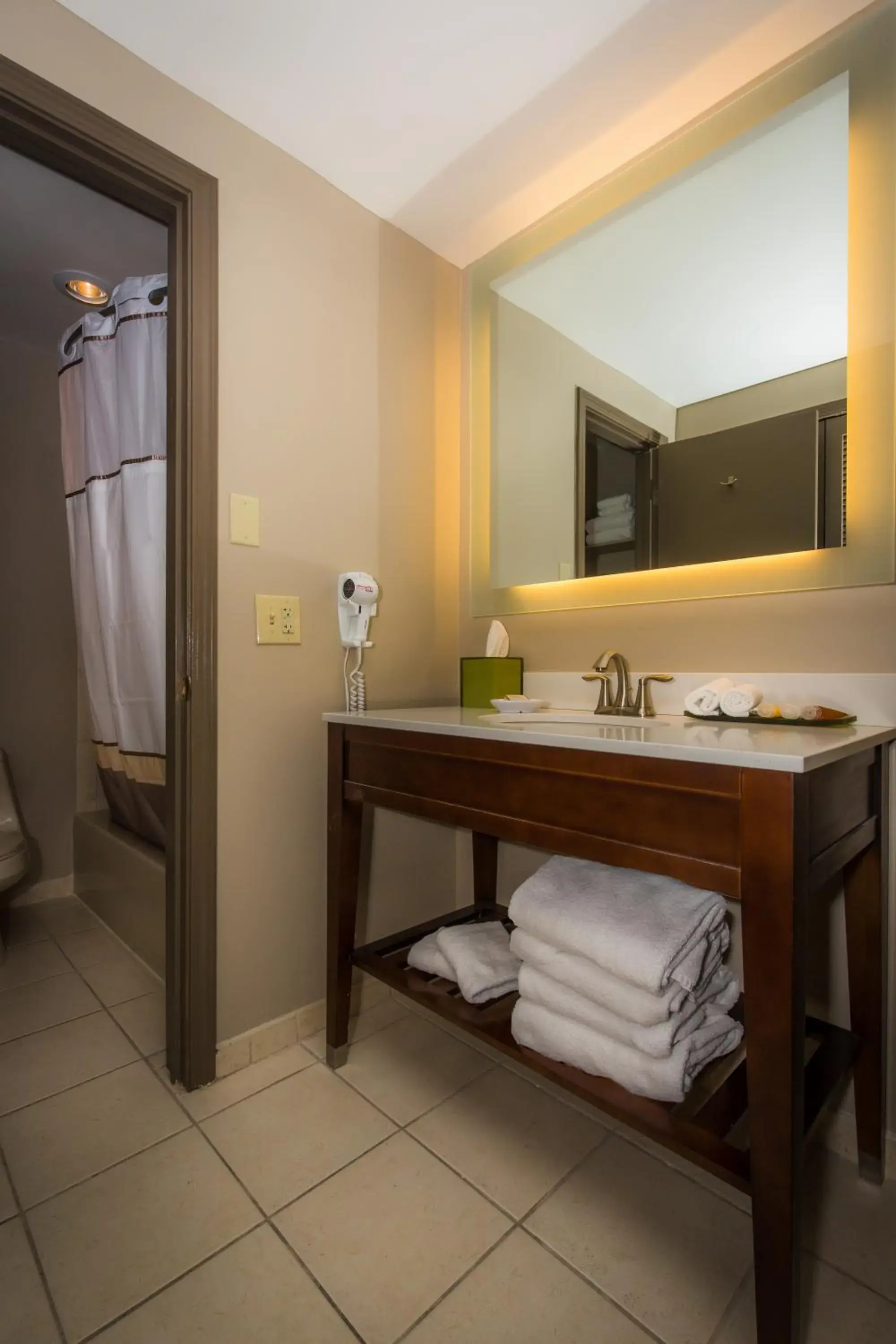 Bathroom in Lodge of Four Seasons Golf Resort, Marina & Spa Bathroom in Lodge of Four Seasons Golf Resort, Marina & Spa