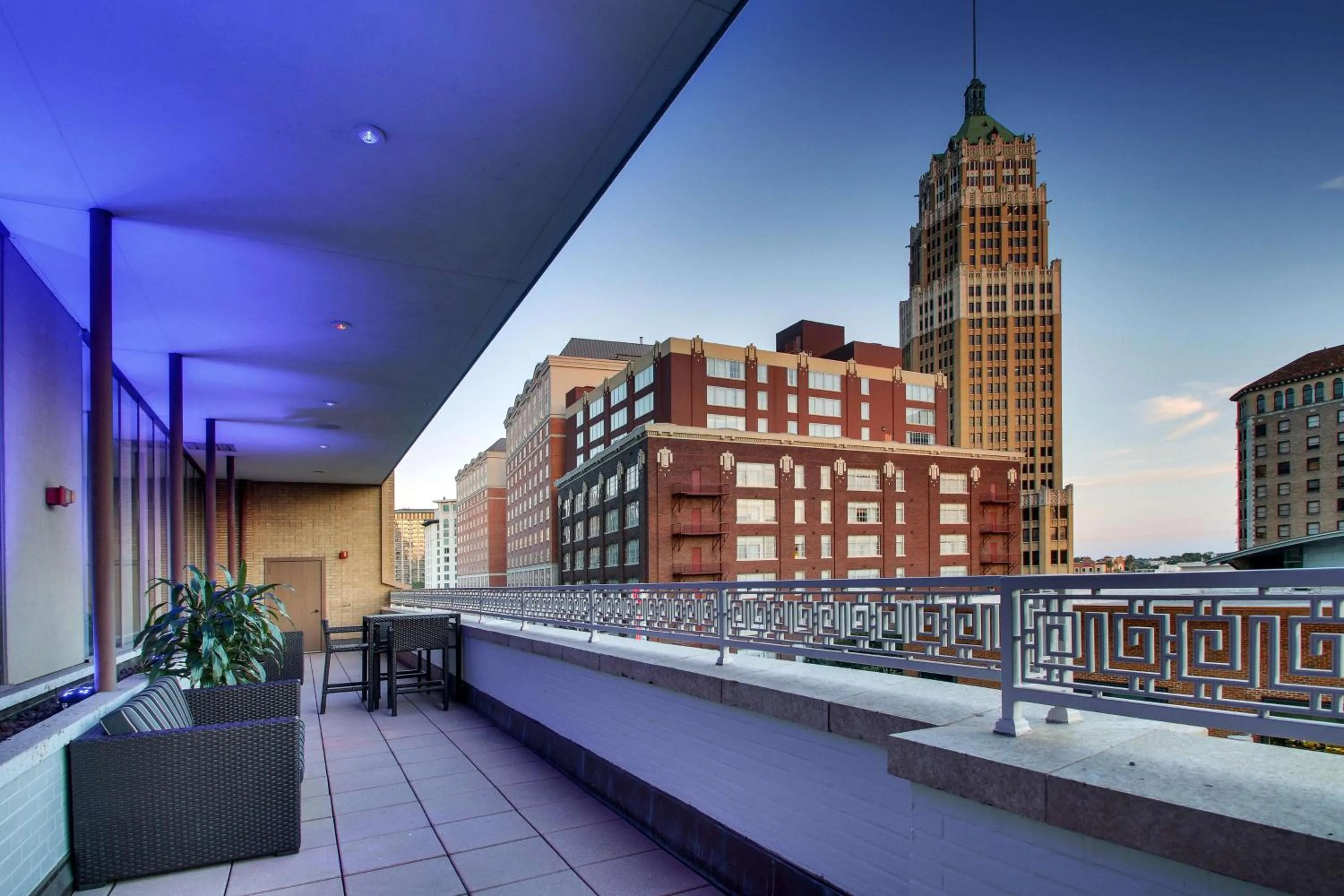 On site in Drury Plaza Hotel San Antonio Riverwalk