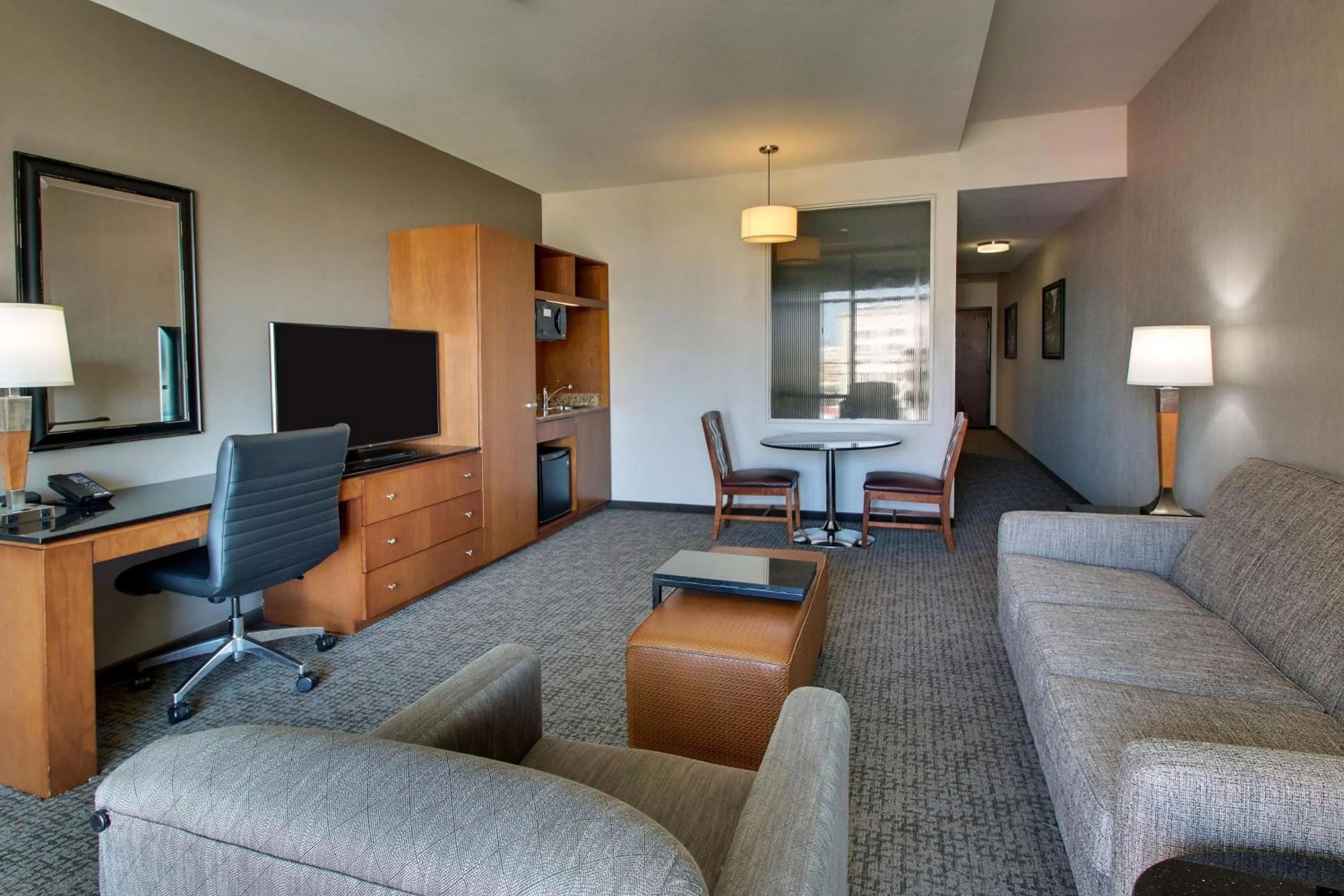 Bedroom in Drury Plaza Hotel San Antonio Riverwalk