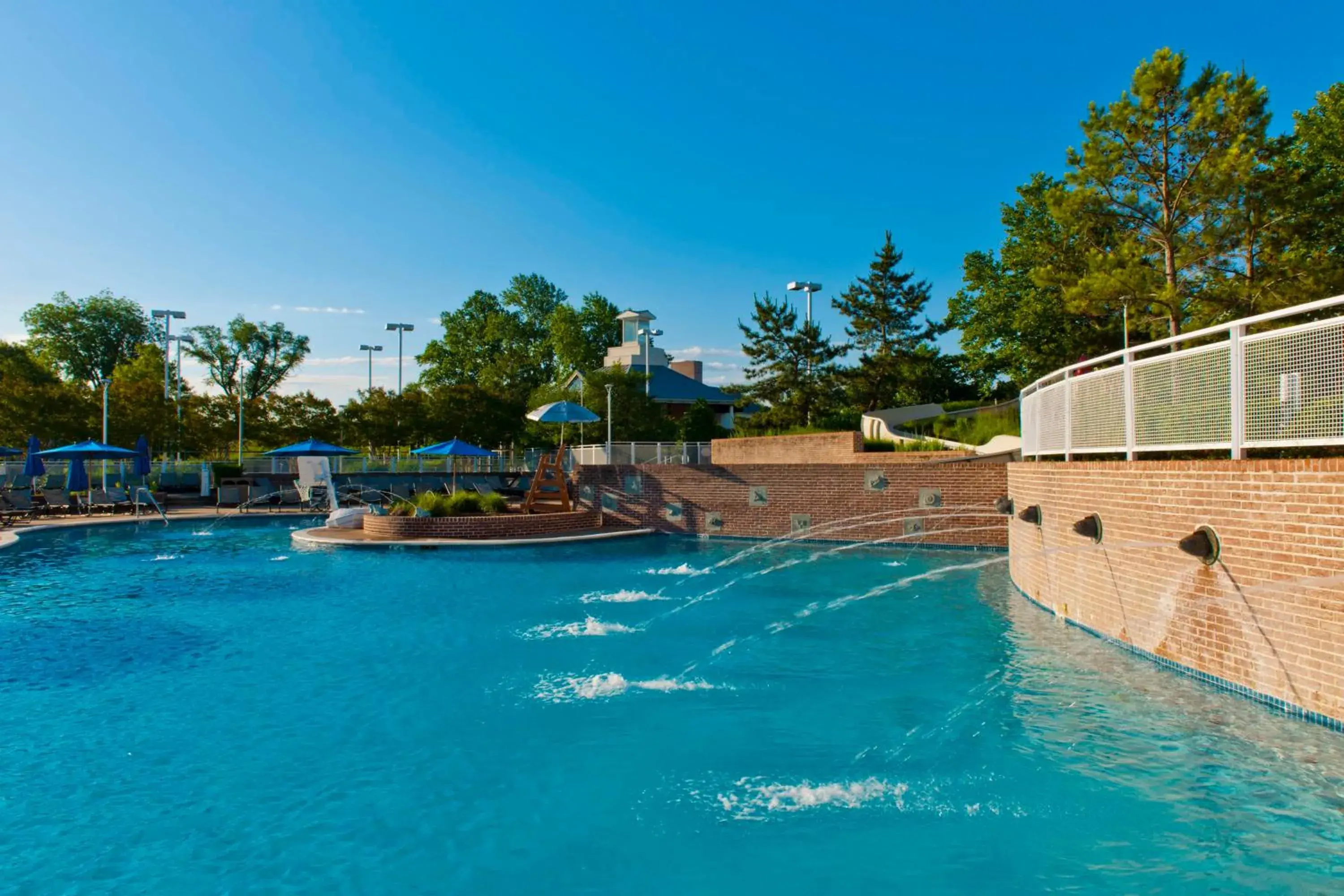 Swimming pool in Hyatt Regency Chesapeake Bay Golf Resort, Spa & Marina Swimming pool in Hyatt Regency Chesapeake Bay Golf Resort, Spa & Marina