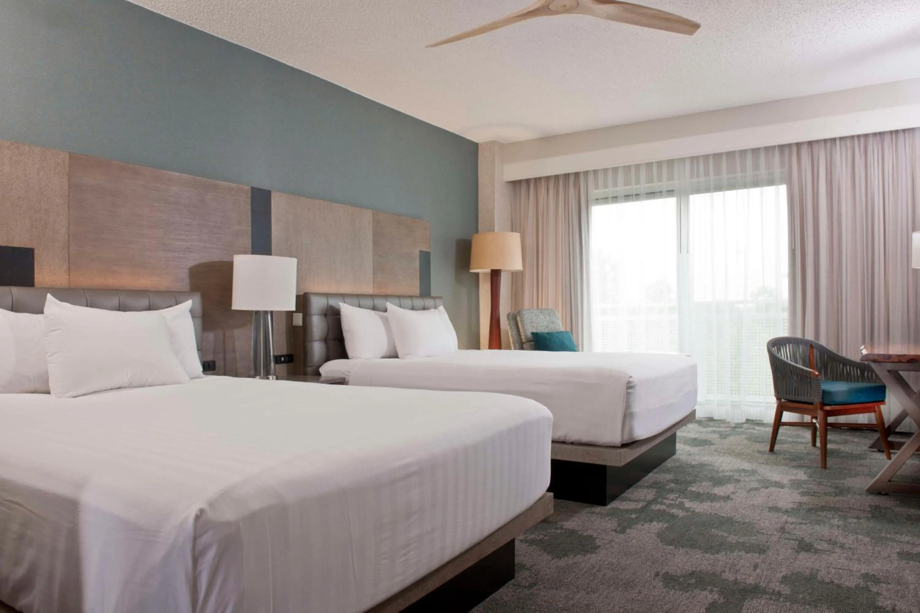 Bedroom, Bed in Hyatt Regency Chesapeake Bay Golf Resort, Spa & Marina