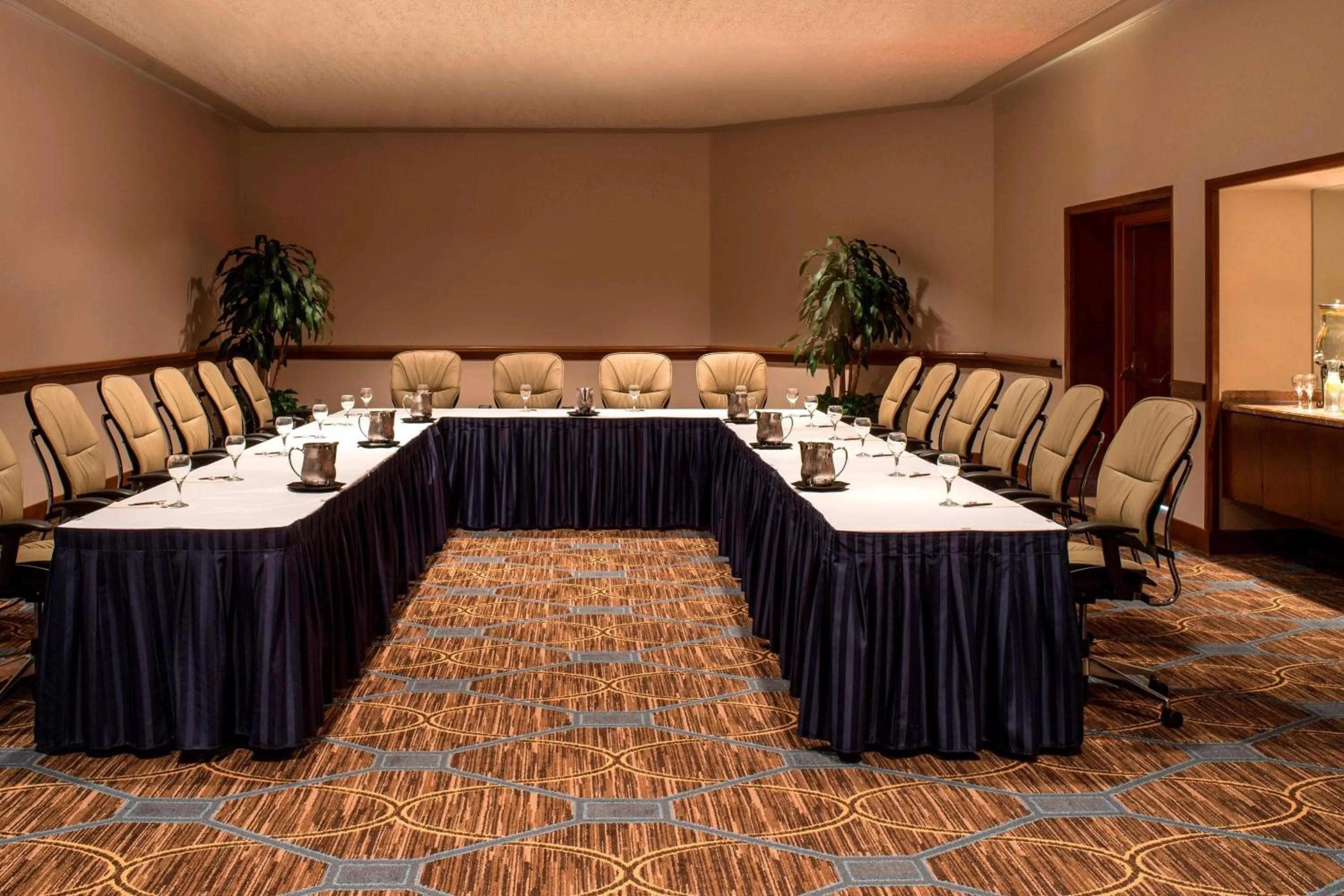 Meeting/conference room in The Plaza Hotel Columbus at Capitol Square