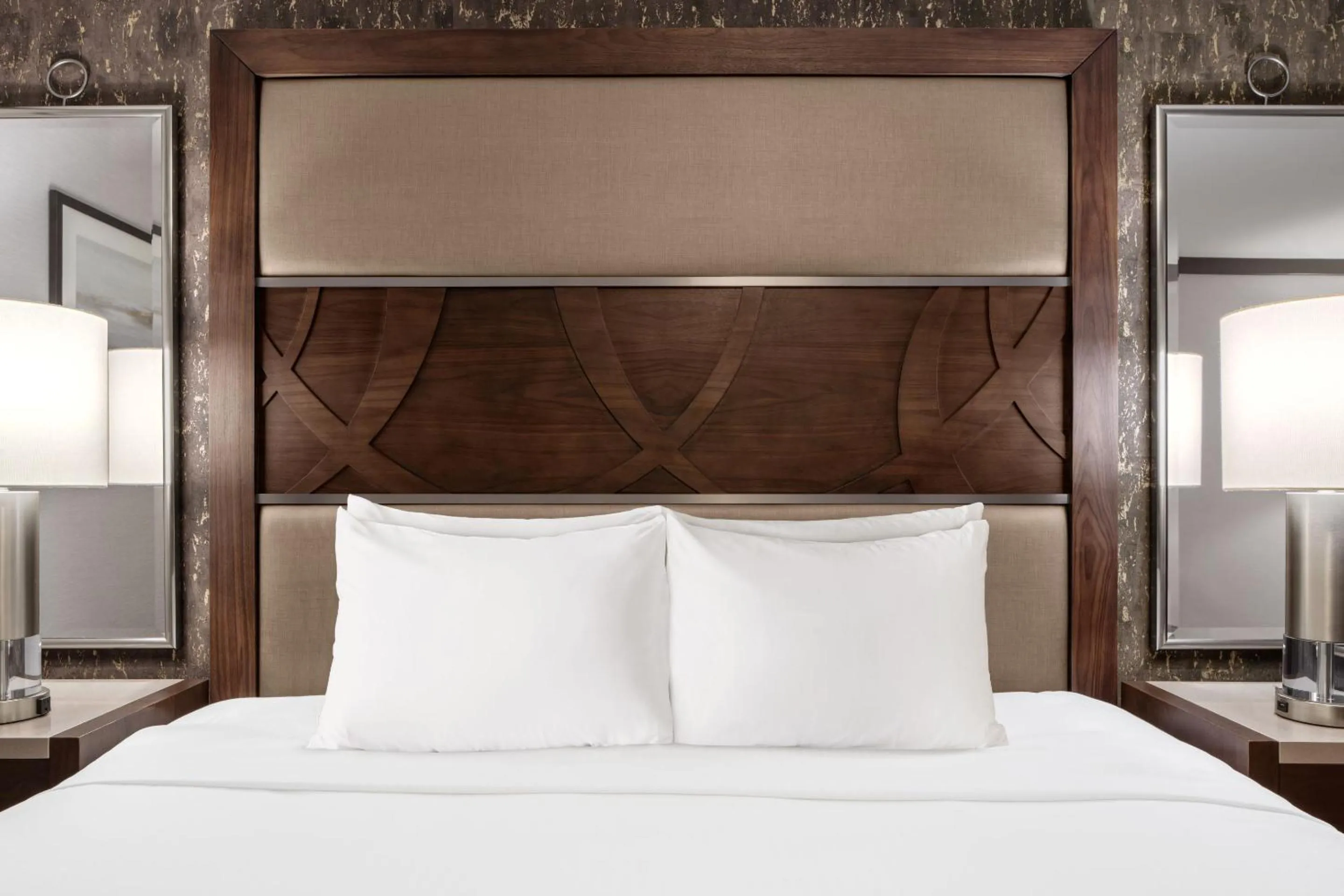 Bed in Horseshoe Black Hawk, A Caesars Destination