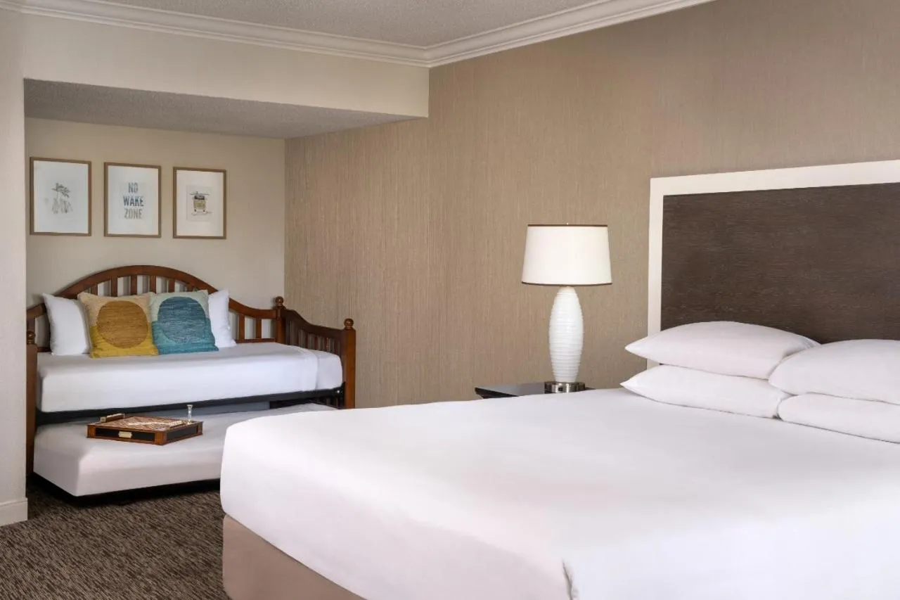 Family, Bed in Hyatt Regency Newport Beach