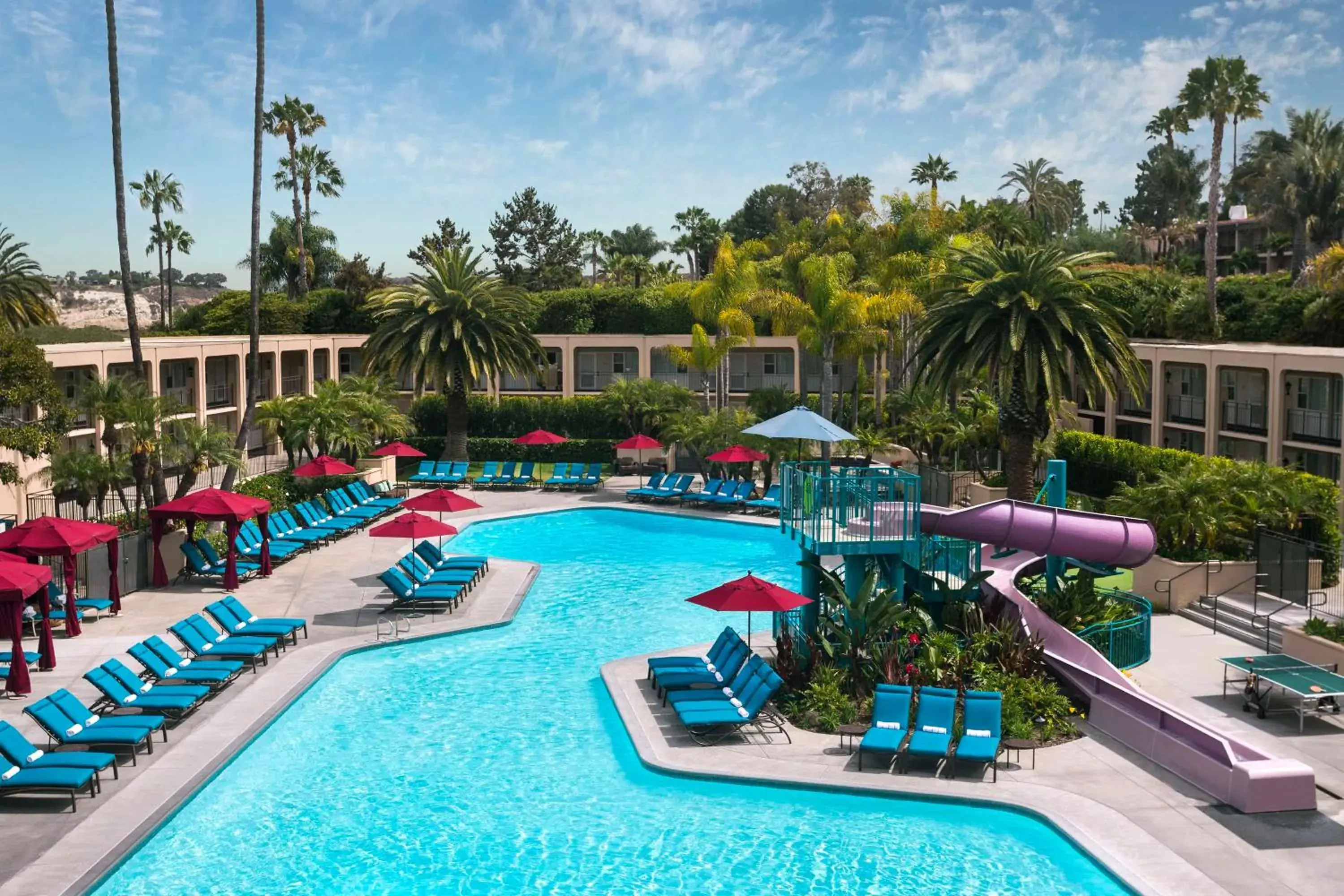 Swimming pool in Hyatt Regency Newport Beach Swimming pool in Hyatt Regency Newport Beach