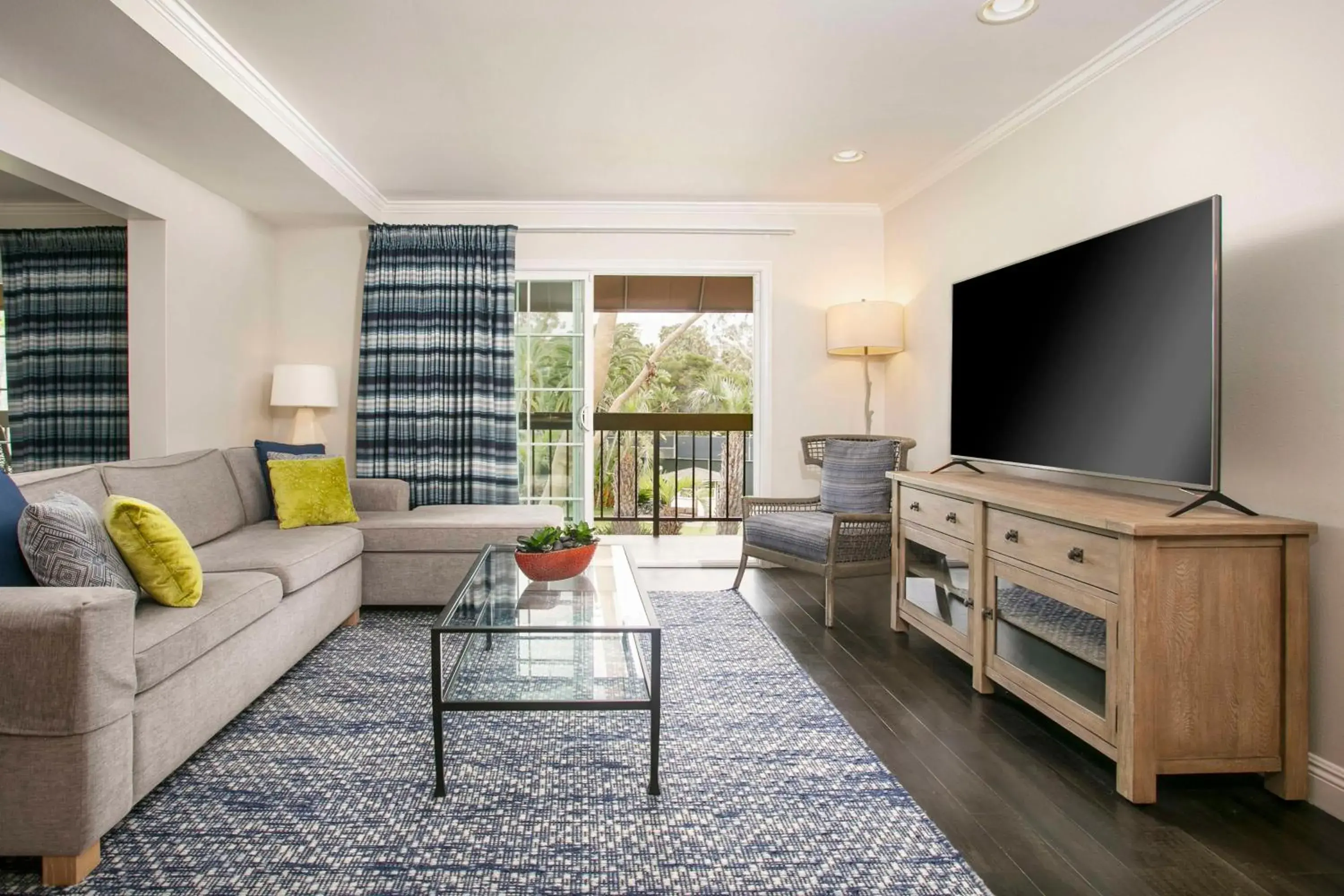 Photo of the whole room in Hyatt Regency Newport Beach Photo of the whole room in Hyatt Regency Newport Beach