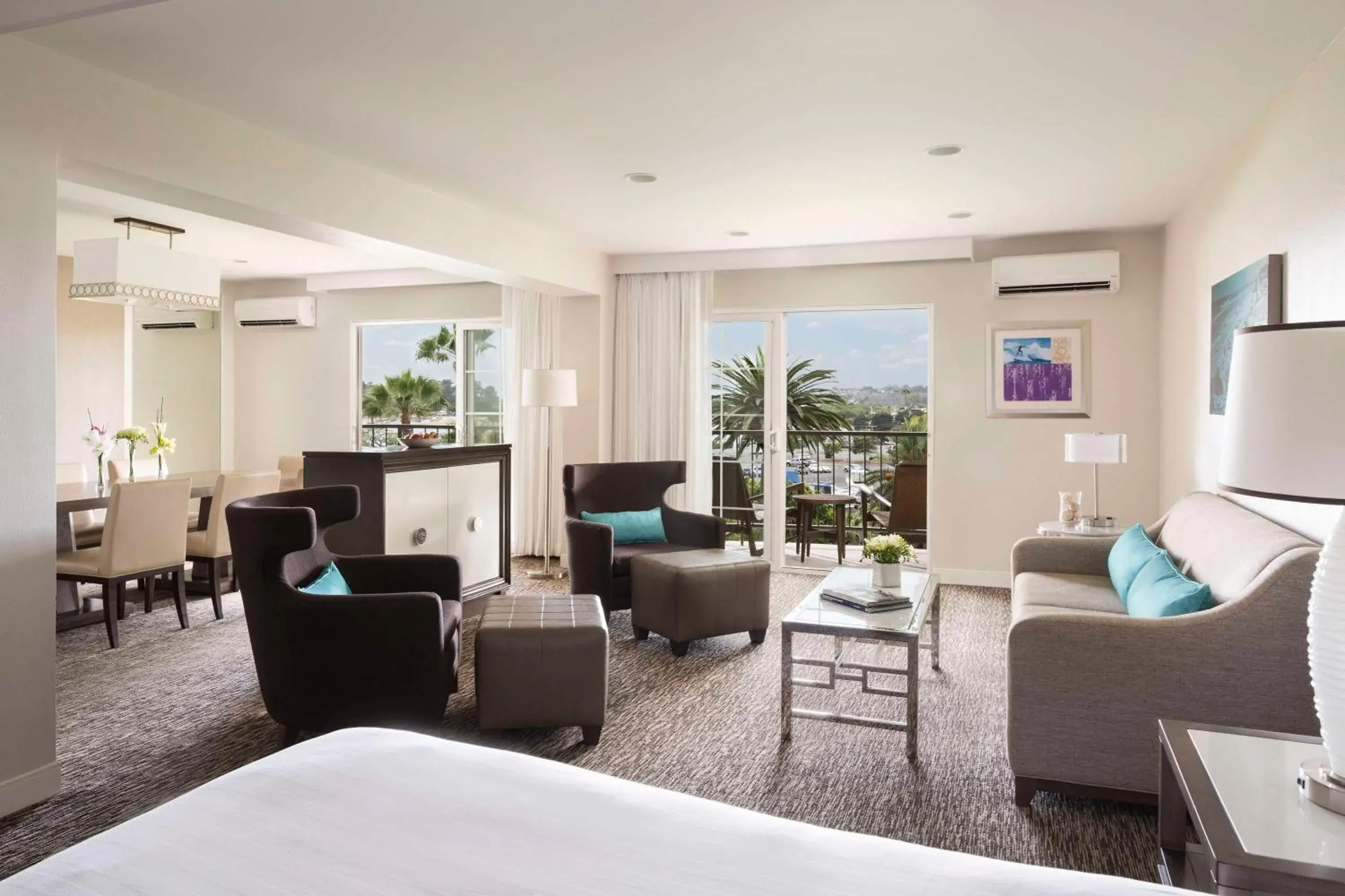 Photo of the whole room in Hyatt Regency Newport Beach Photo of the whole room in Hyatt Regency Newport Beach