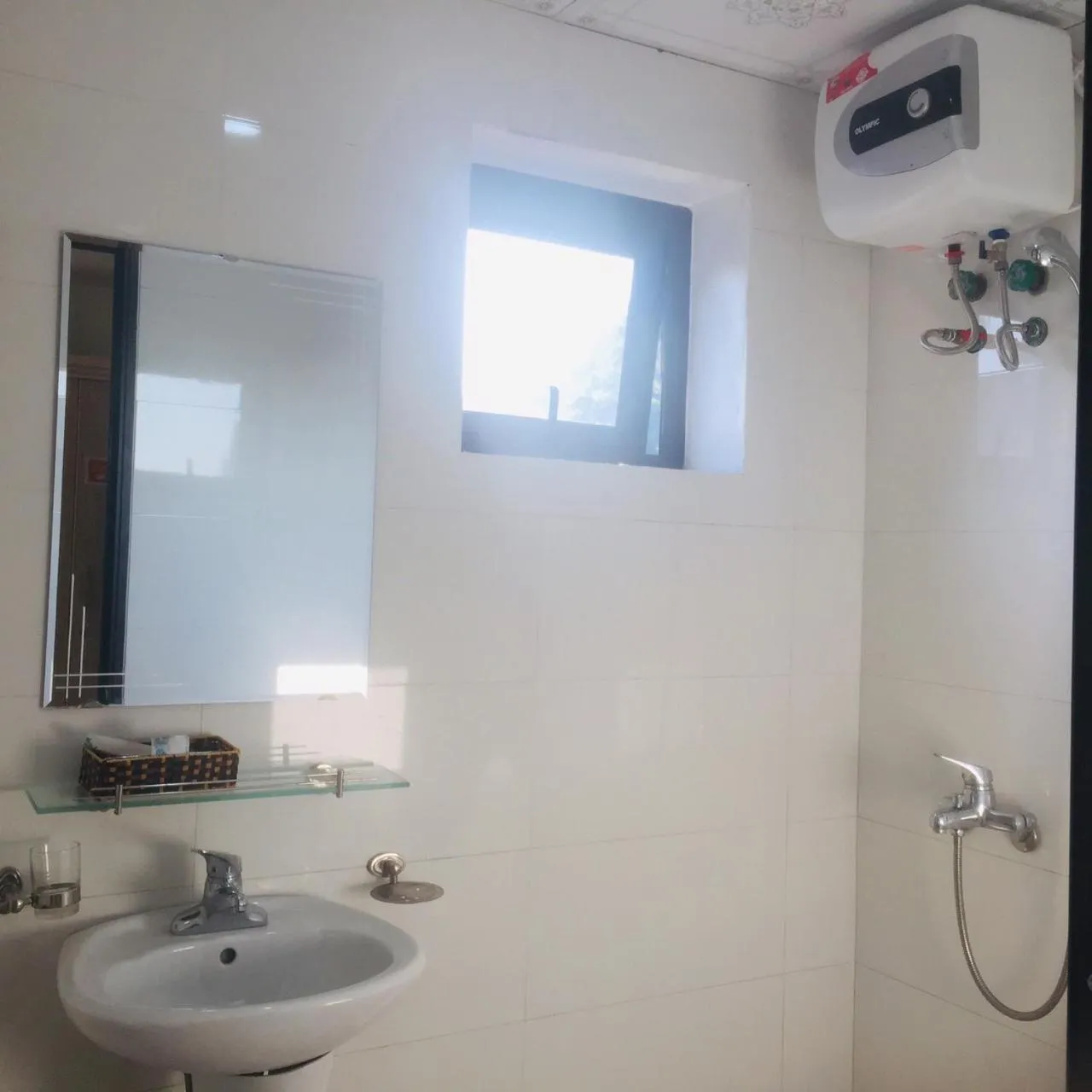 Cat Ba Thailand Hotel