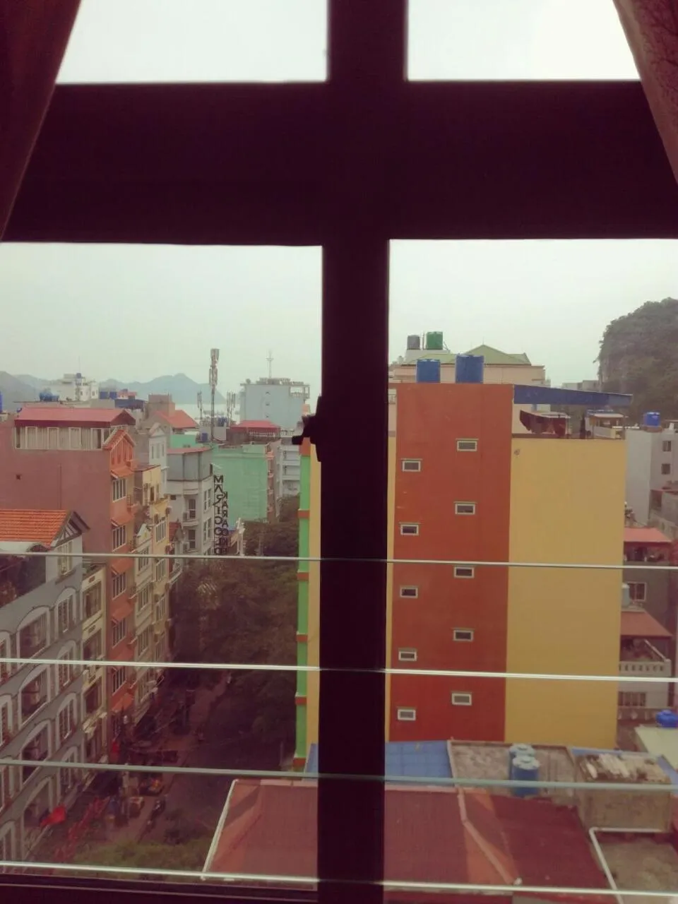 Neighbourhood in Cat Ba Thailand Hotel