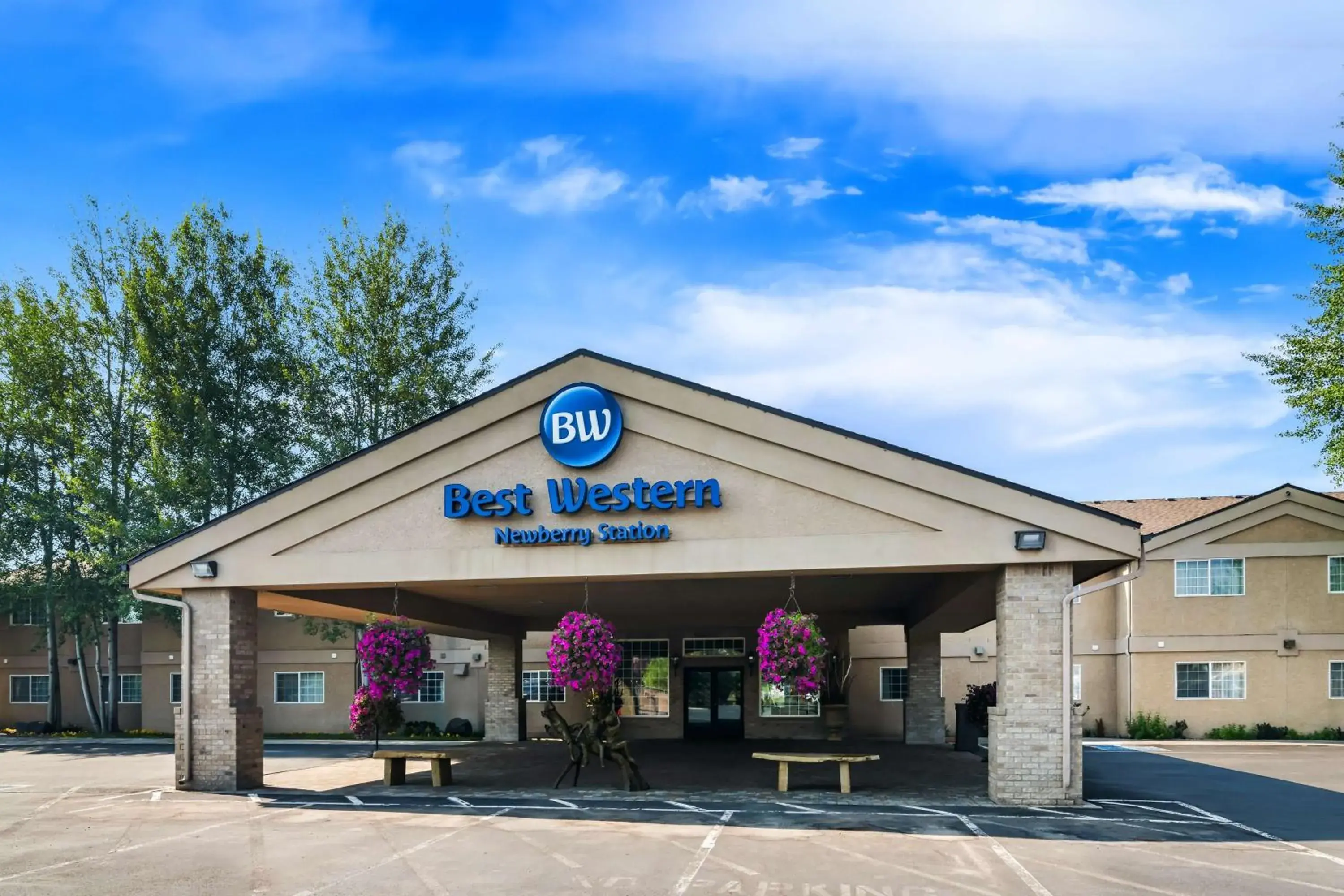 Property building in Best Western Newberry Station Property building in Best Western Newberry Station