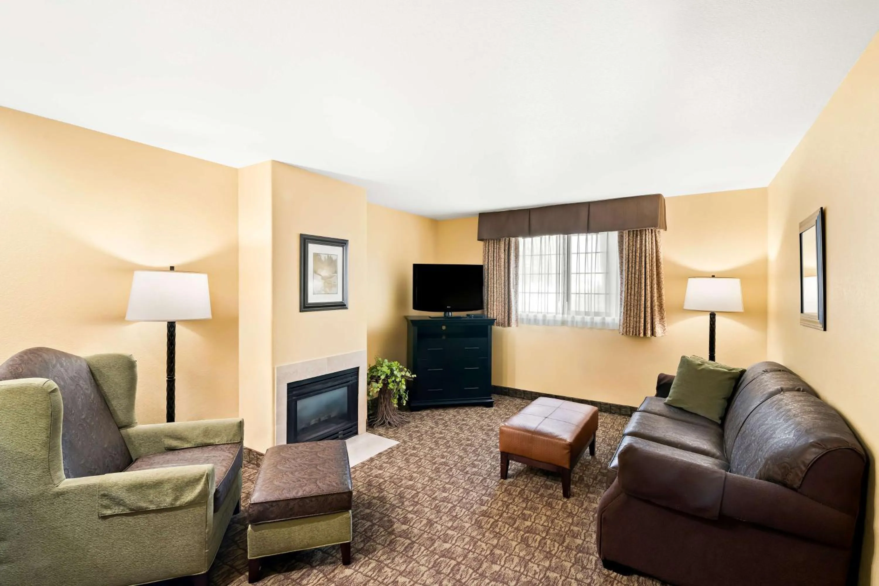 Photo of the whole room in Best Western Newberry Station