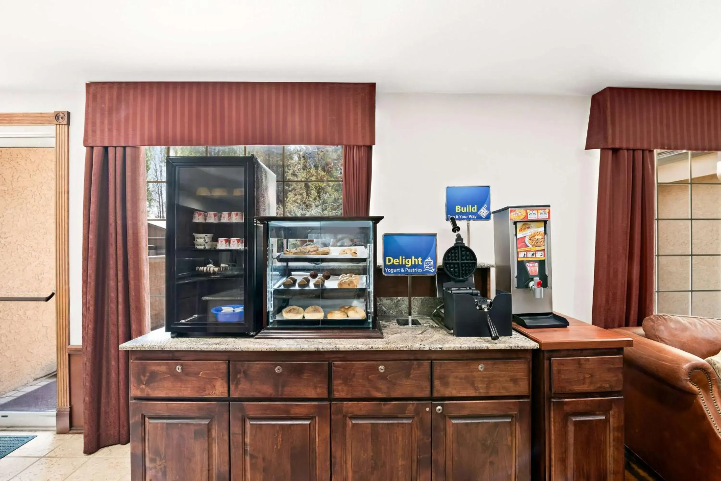 Lobby or reception in Best Western Newberry Station Lobby or reception in Best Western Newberry Station