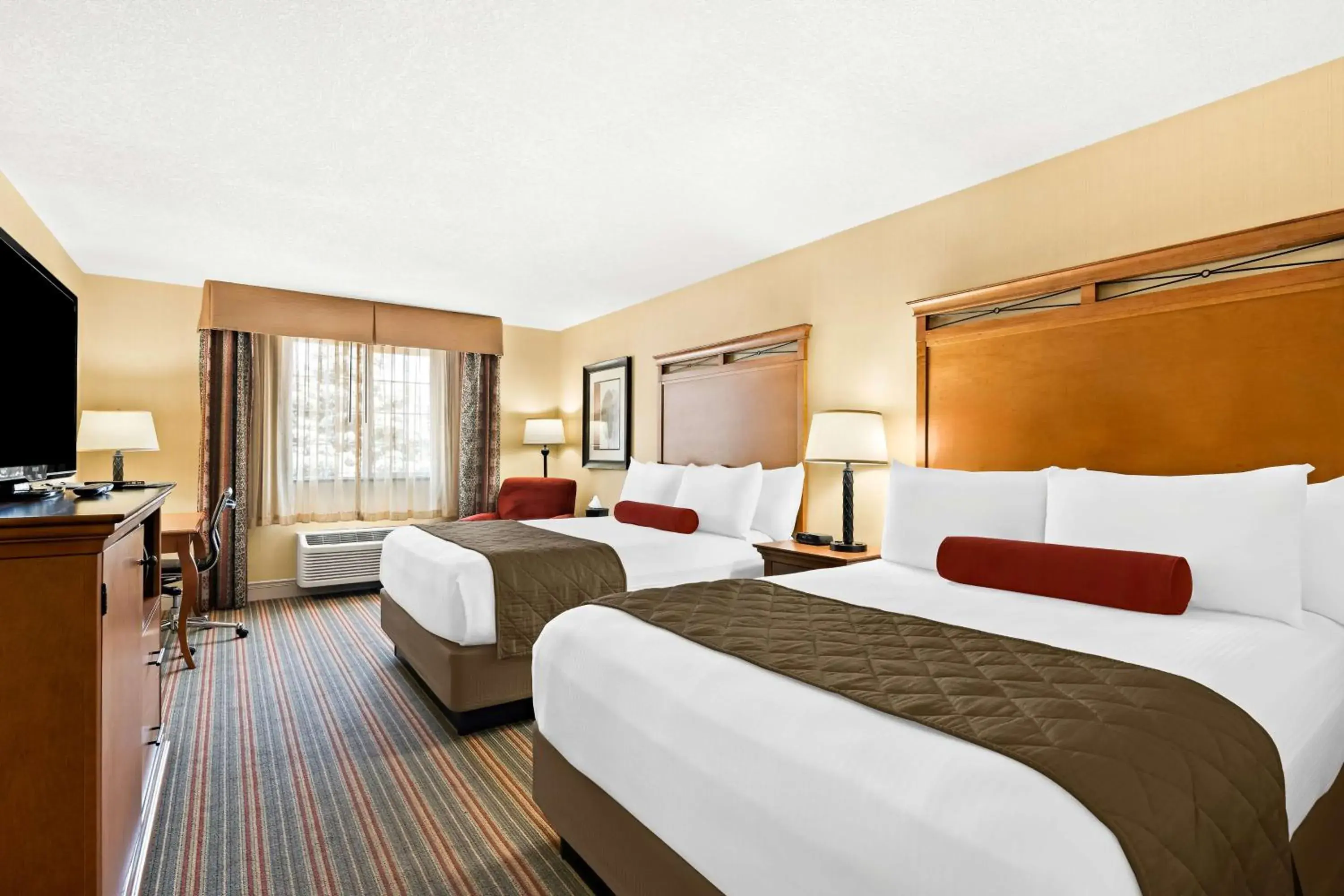 Queen Room with Two Queen Beds - Non-Smoking in Best Western Newberry Station Queen Room with Two Queen Beds - Non-Smoking in Best Western Newberry Station