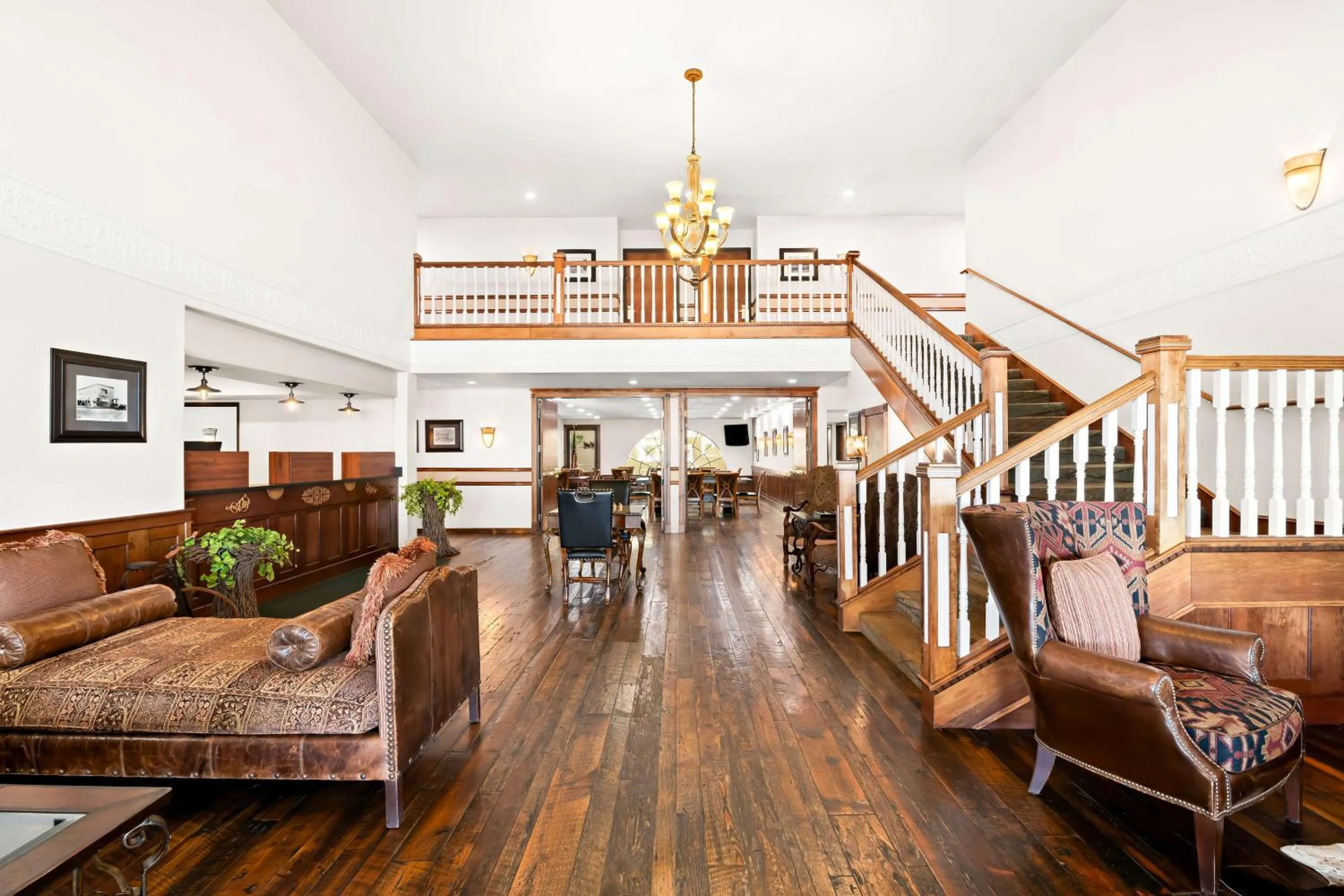 Lobby or reception in Best Western Newberry Station