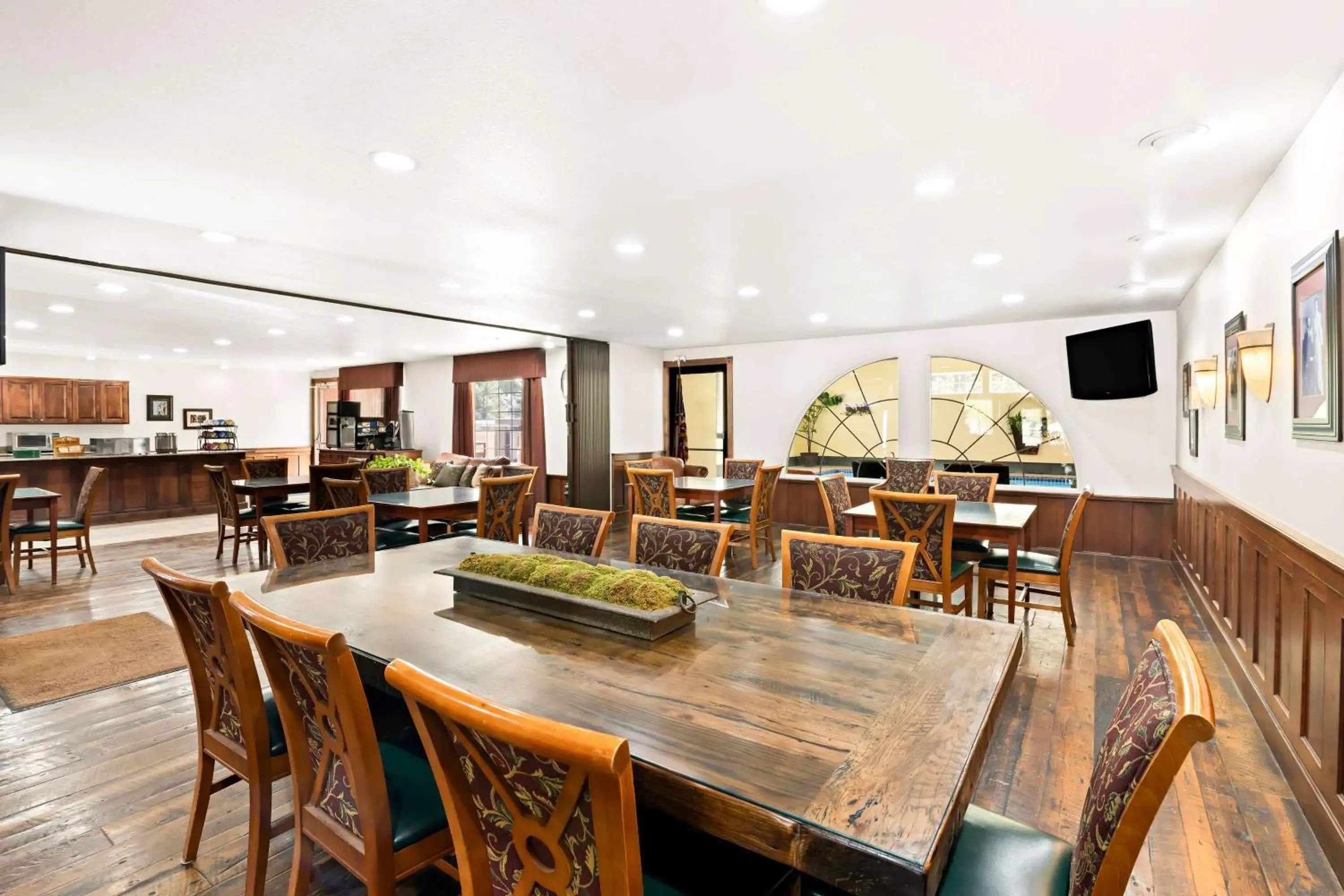 Lobby or reception in Best Western Newberry Station Lobby or reception in Best Western Newberry Station