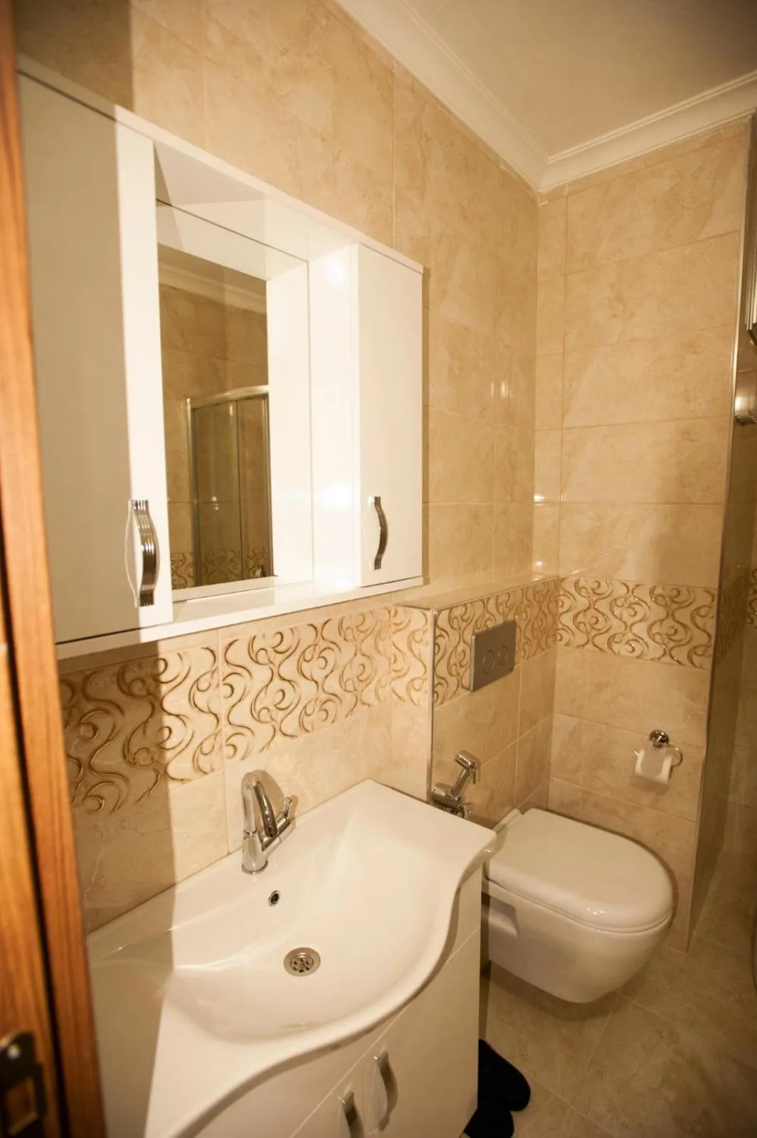 Bathroom in ADEN KAR suite