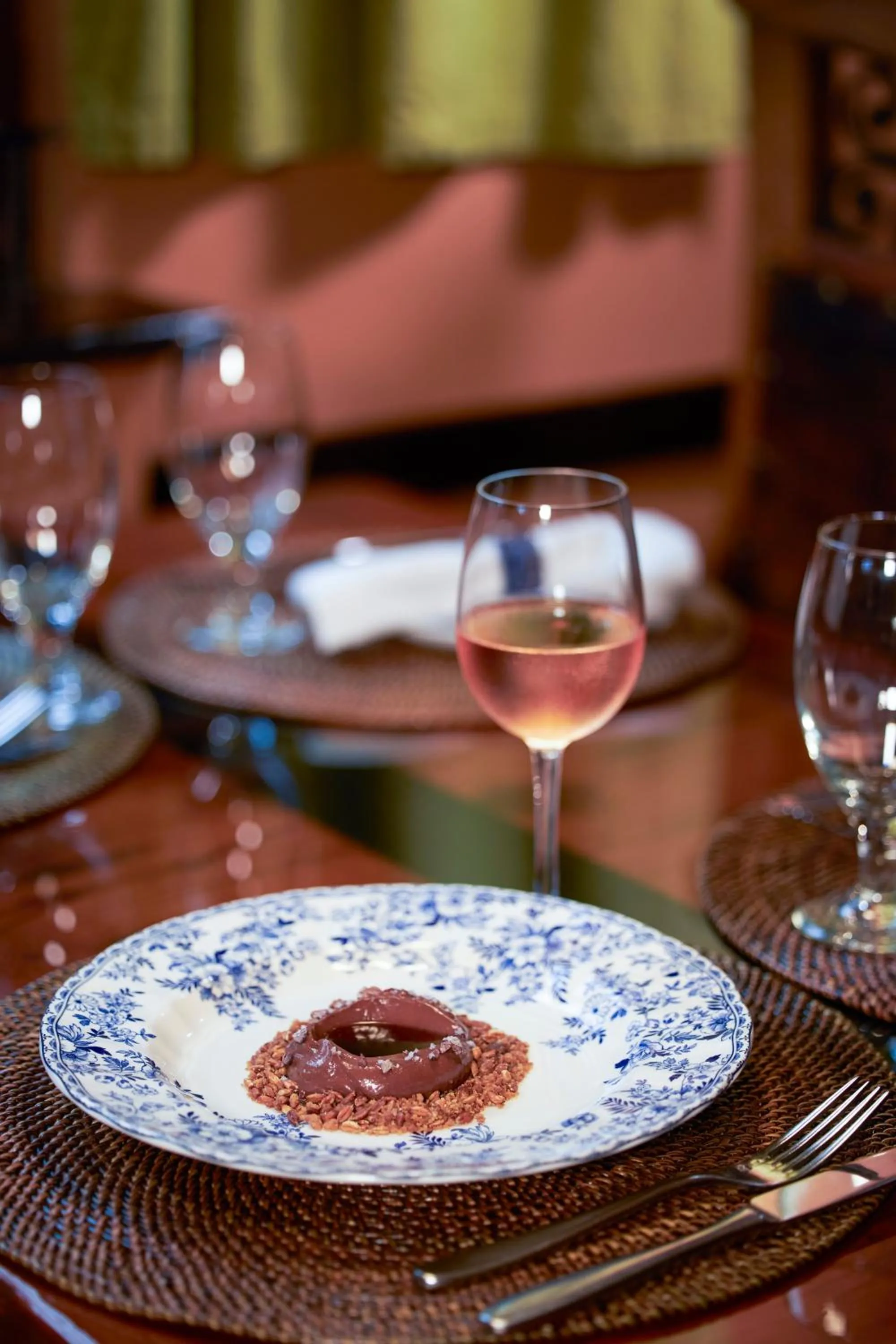 Restaurant/places to eat in Hotel Tabard Inn