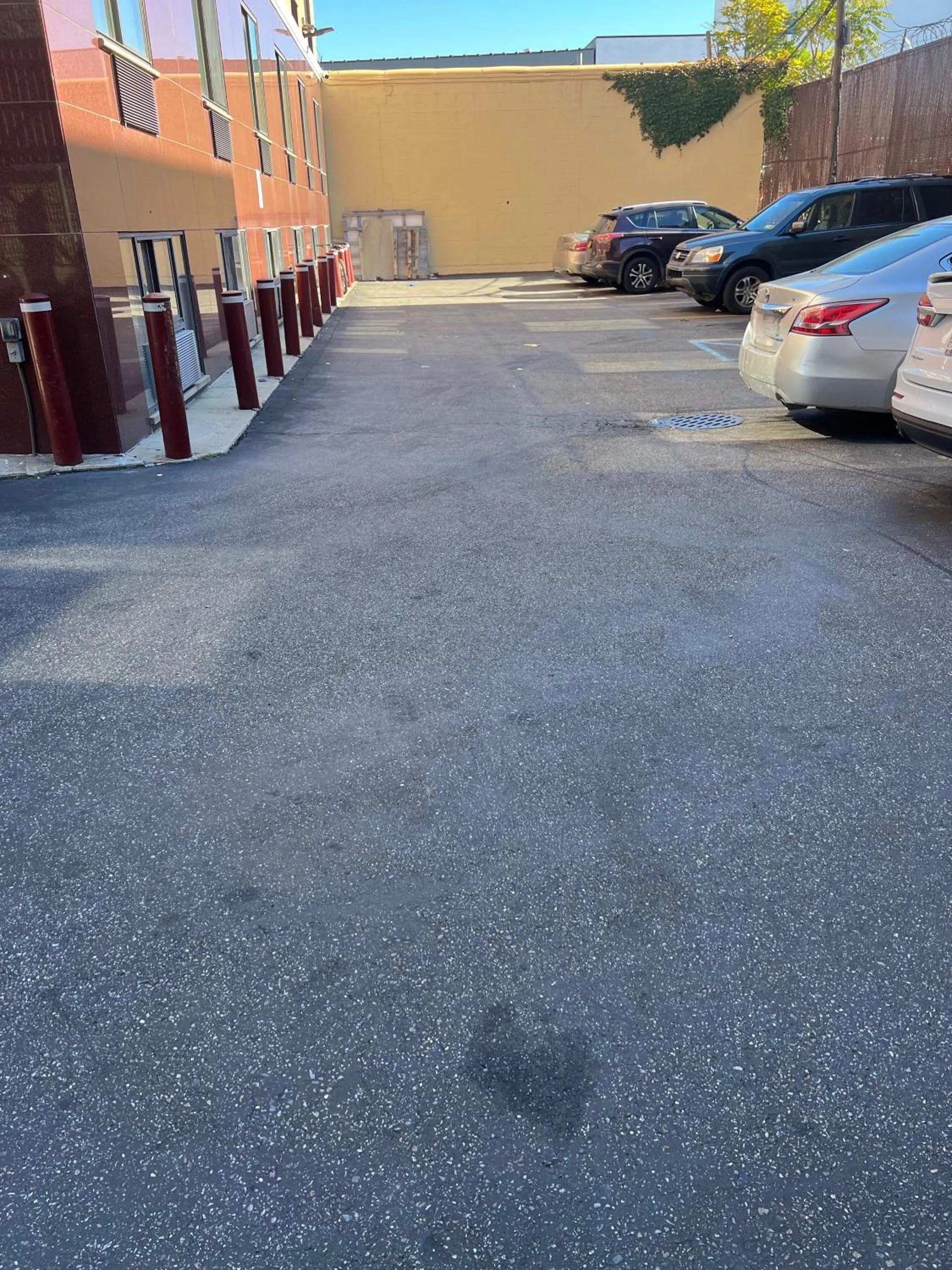 Parking in Atlantic Motor Inn