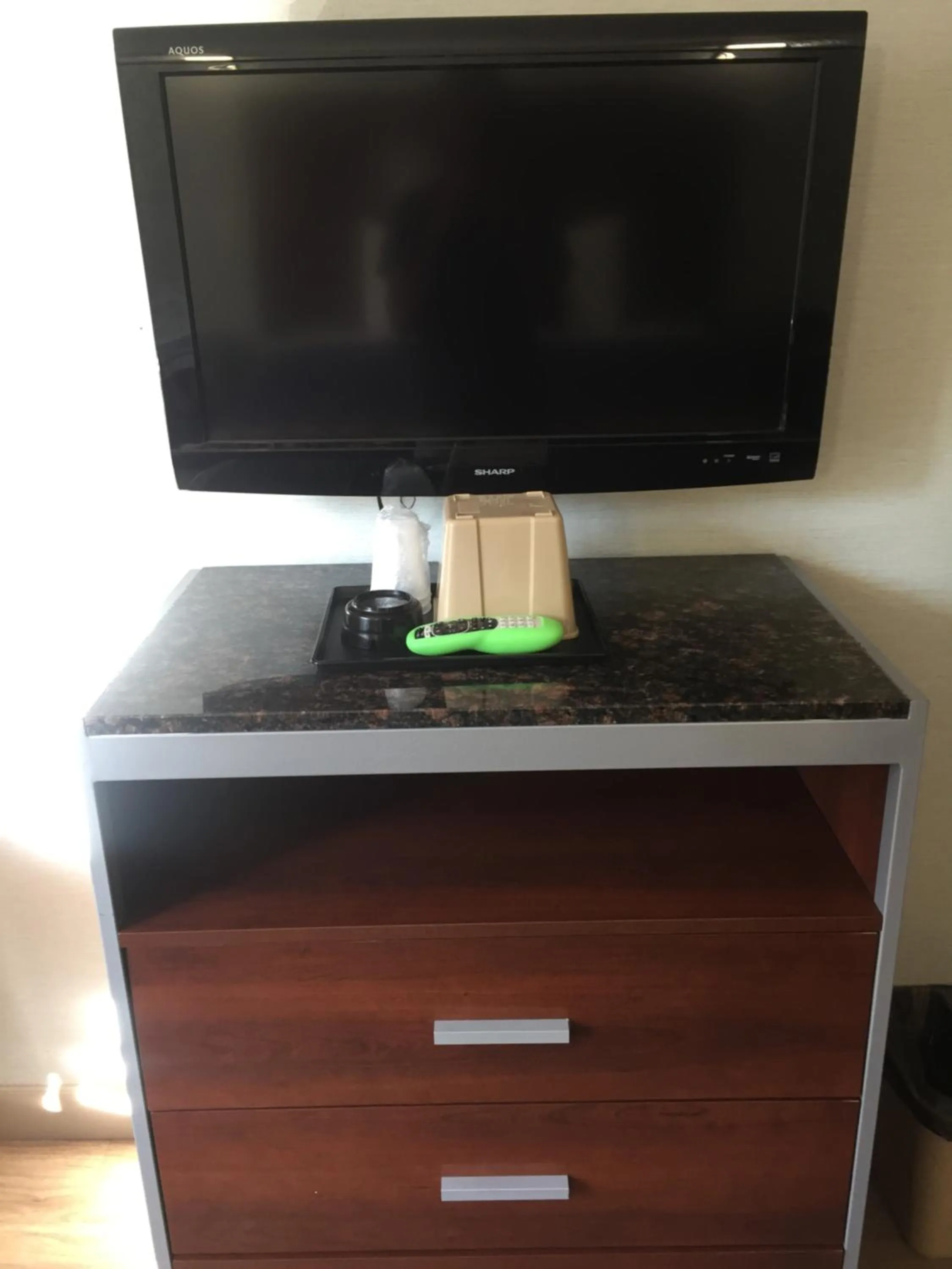 TV and multimedia in Atlantic Motor Inn