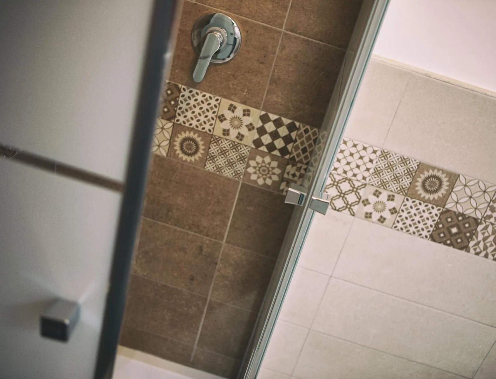 Shower in La Trinacria