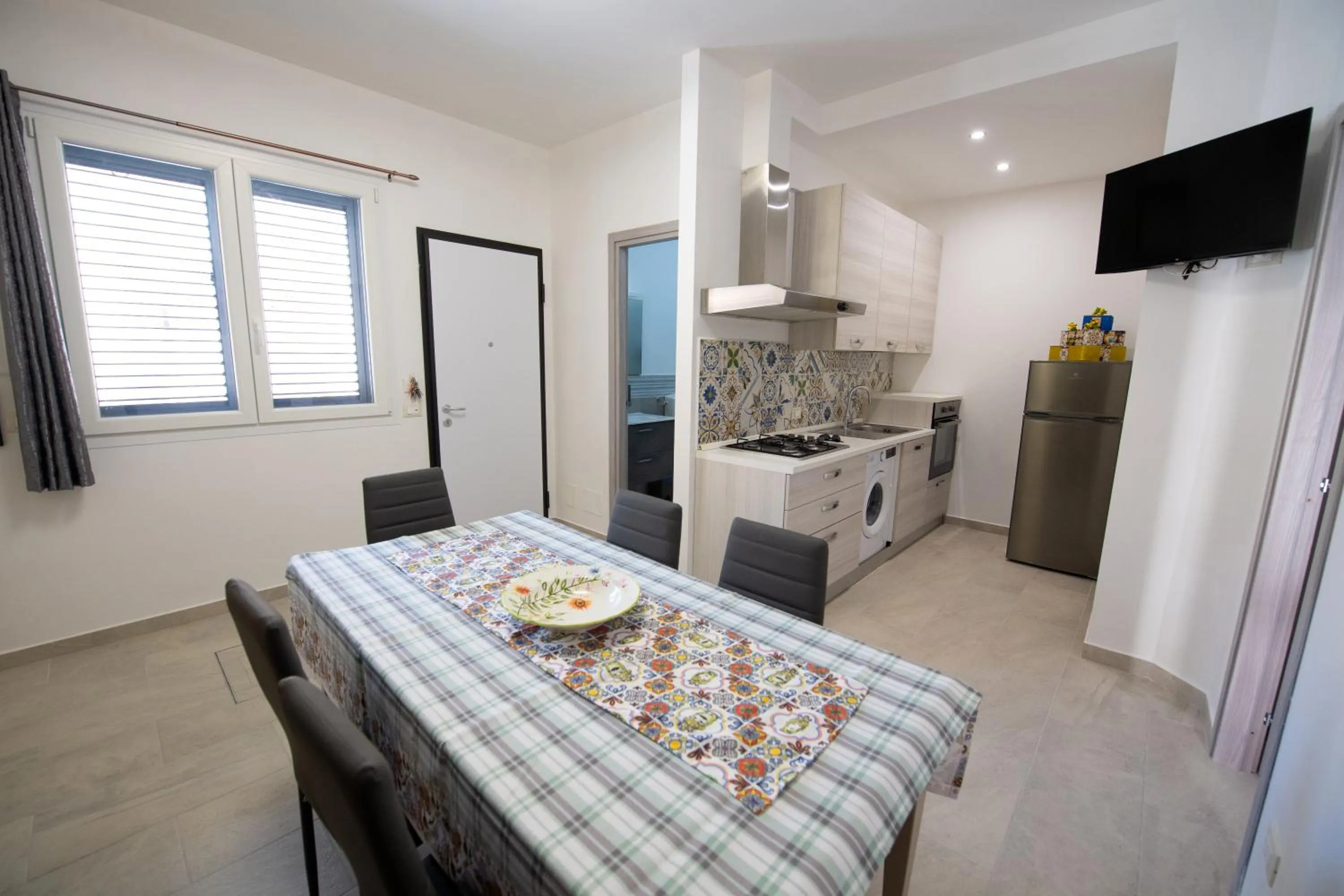 Dining area in La Trinacria