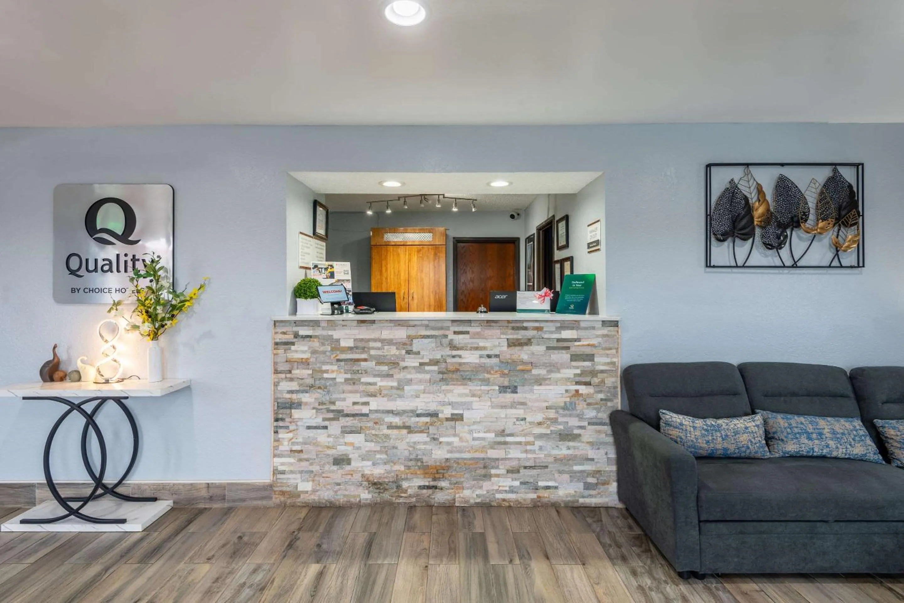 Lobby or reception in Quality Inn Oneida near Casino