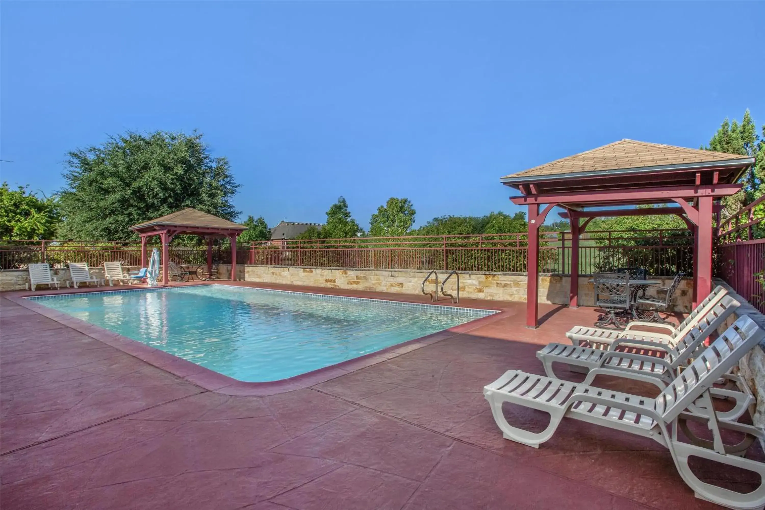 Pool view in Best Western Brady Inn Pool view in Best Western Brady Inn