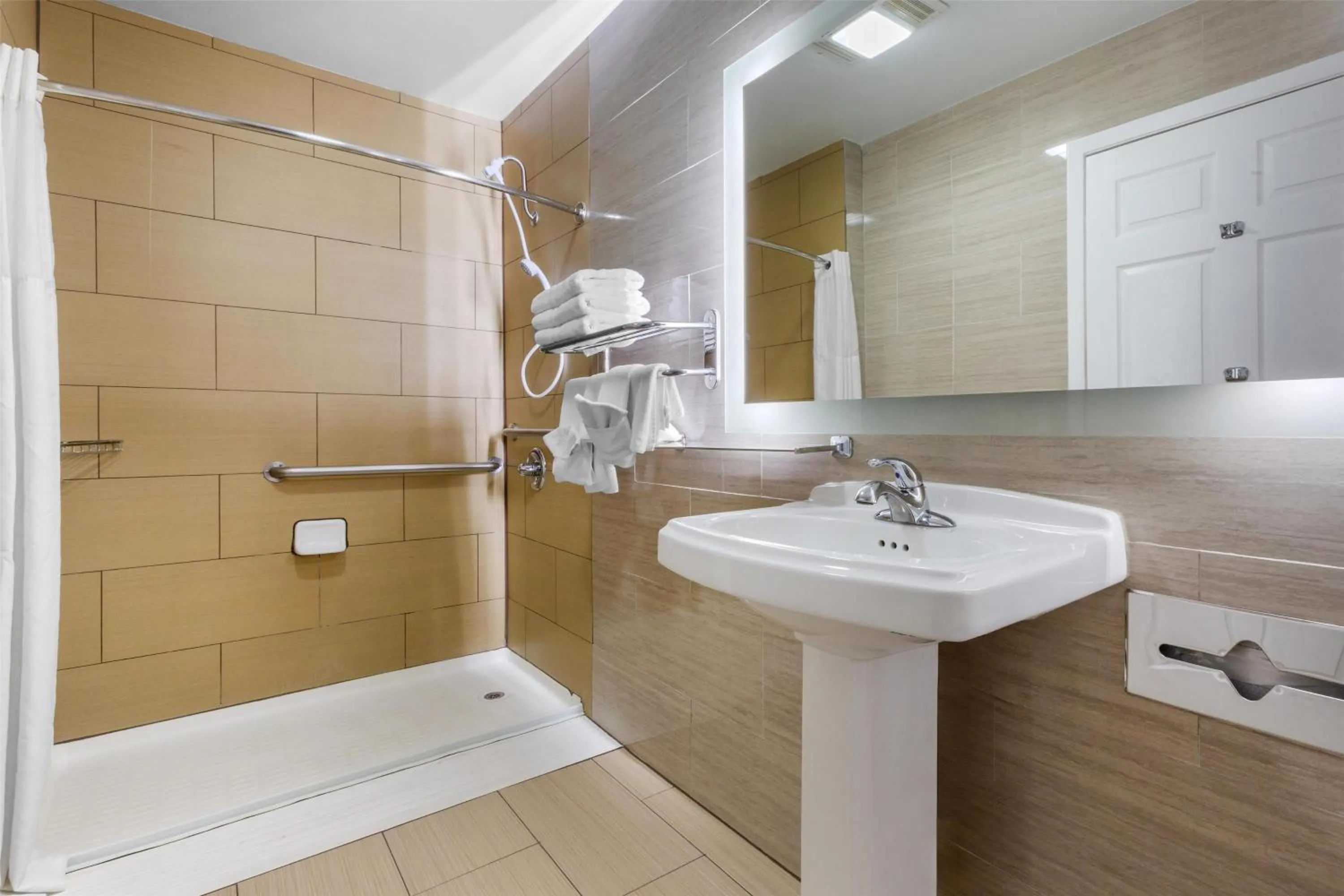 Bathroom in Best Western Brady Inn