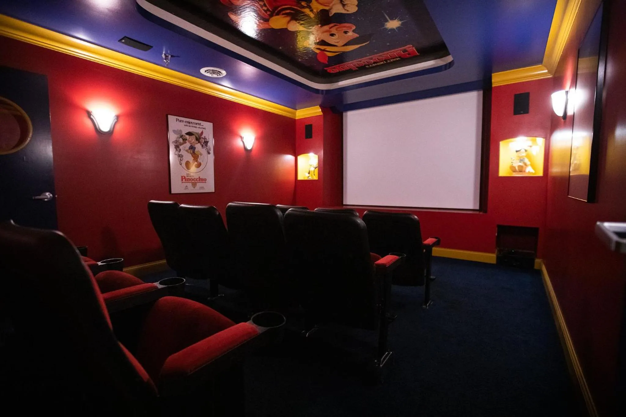 Entertainment in Grand Hotel