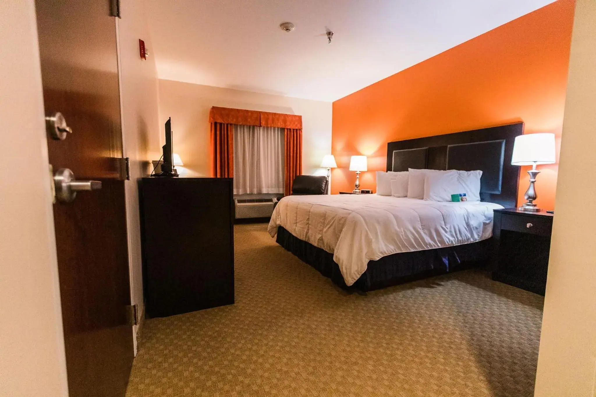 King Room - Disability Access/Non-Smoking in Grand Hotel King Room - Disability Access/Non-Smoking in Grand Hotel