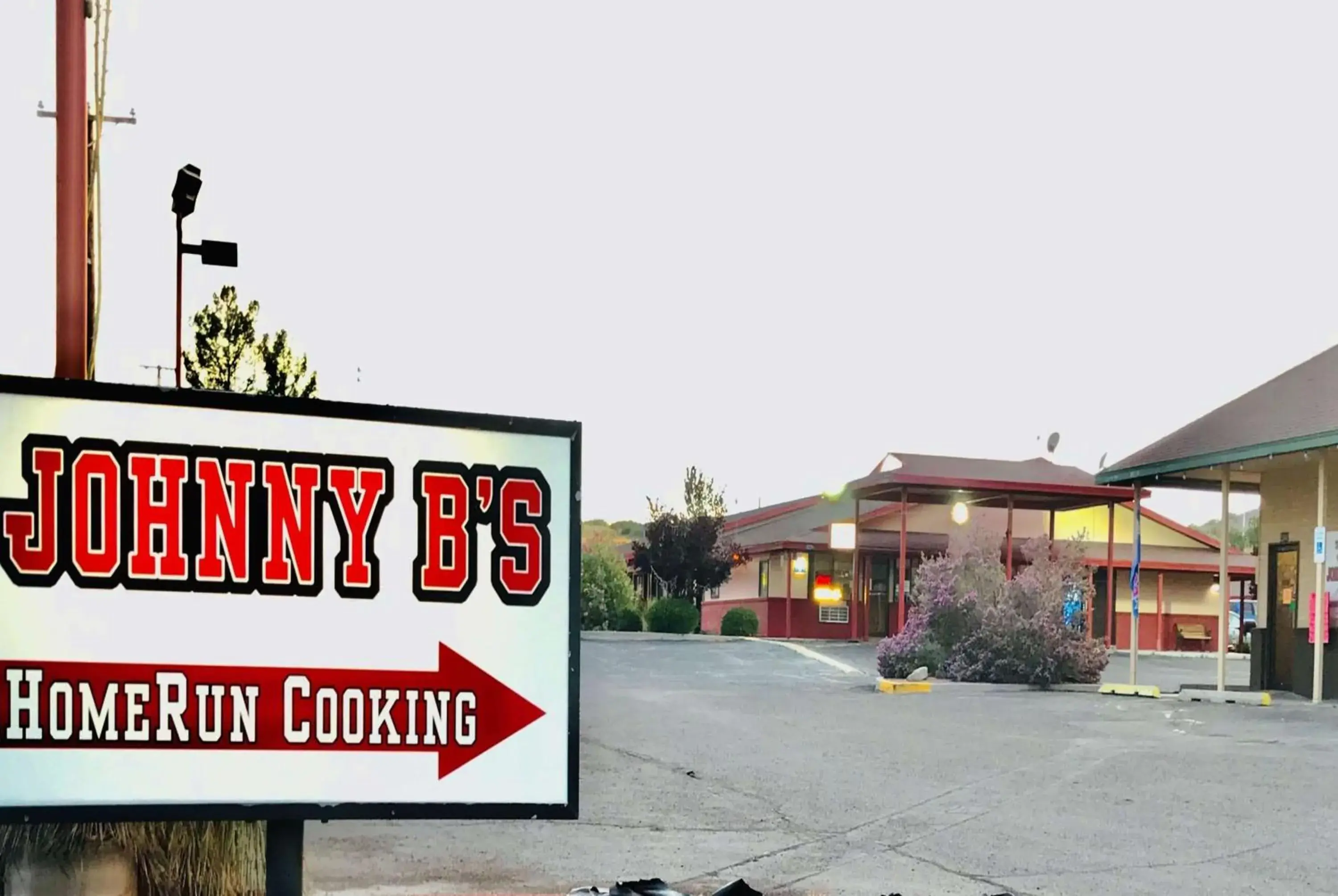 Property building in Travelodge by Wyndham Truth or Consequences Property building in Travelodge by Wyndham Truth or Consequences