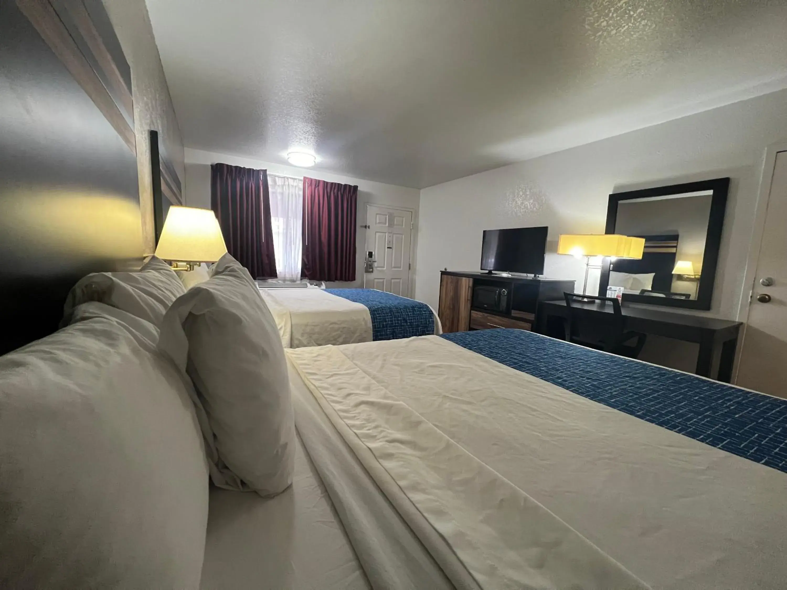 Bedroom, Bed in Travelodge by Wyndham Truth or Consequences Bedroom, Bed in Travelodge by Wyndham Truth or Consequences