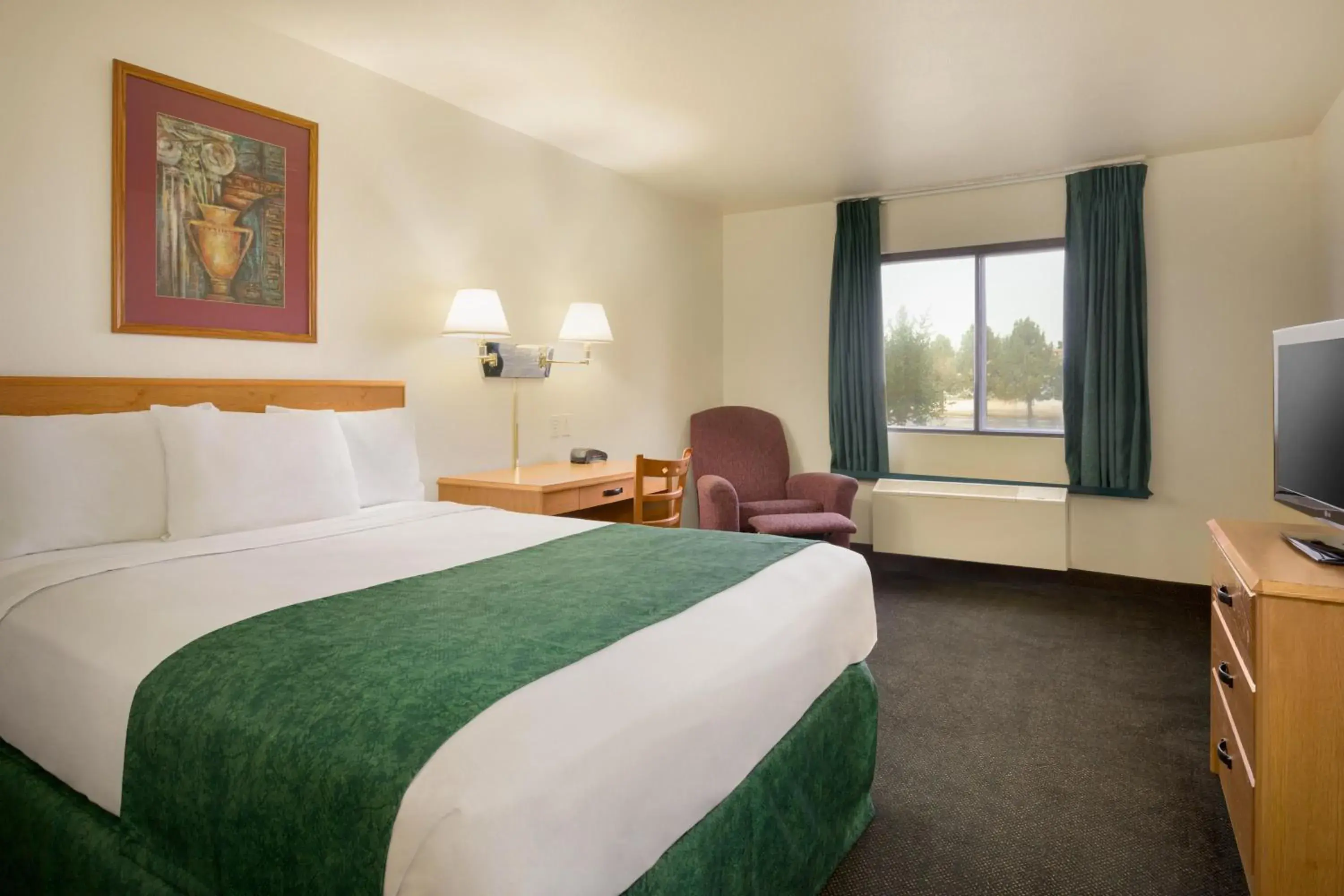 Bedroom, Bed in Travelodge by Wyndham Alpine Bedroom, Bed in Travelodge by Wyndham Alpine