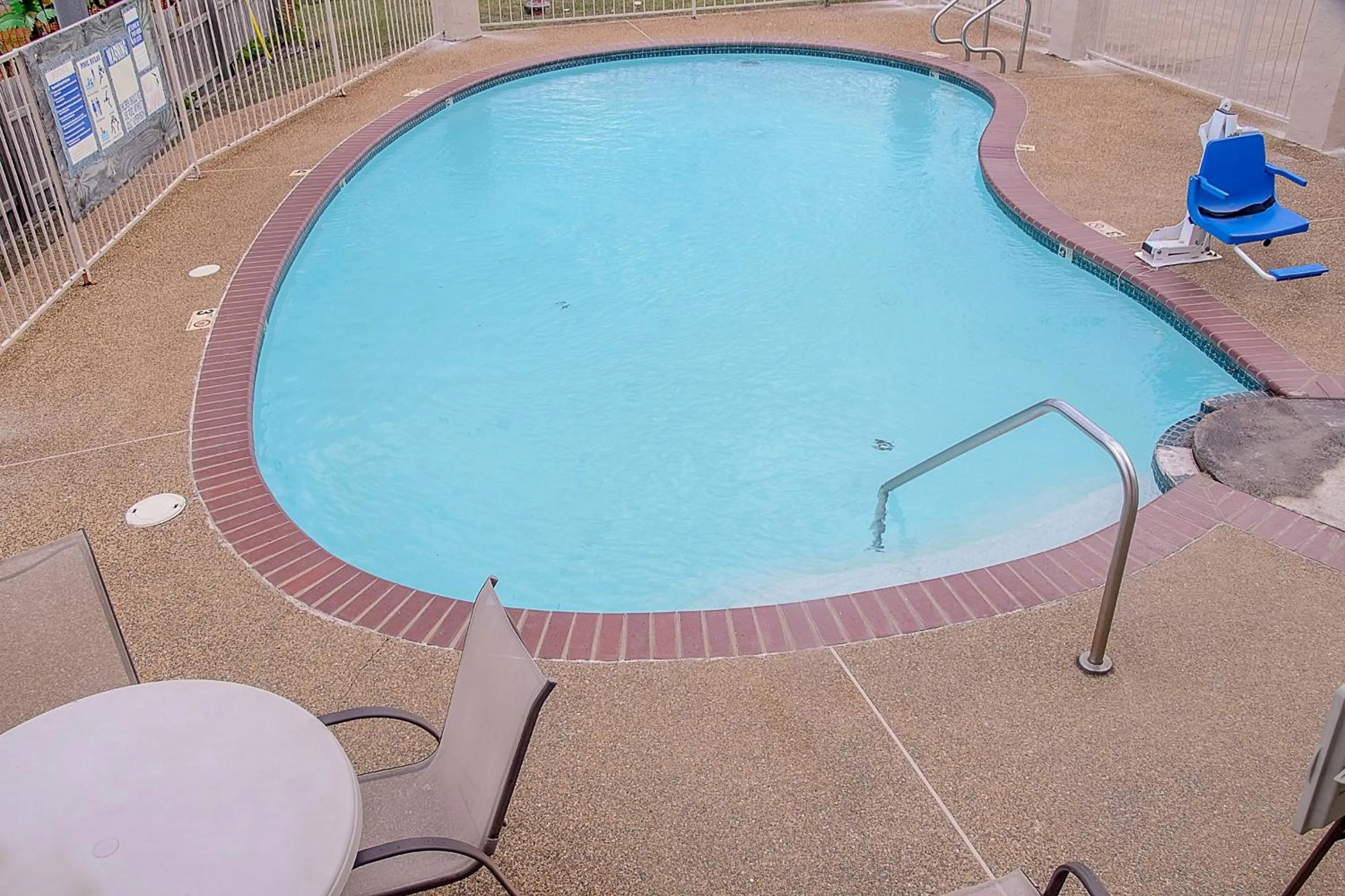 Swimming pool in Motel 6-Canton, TX