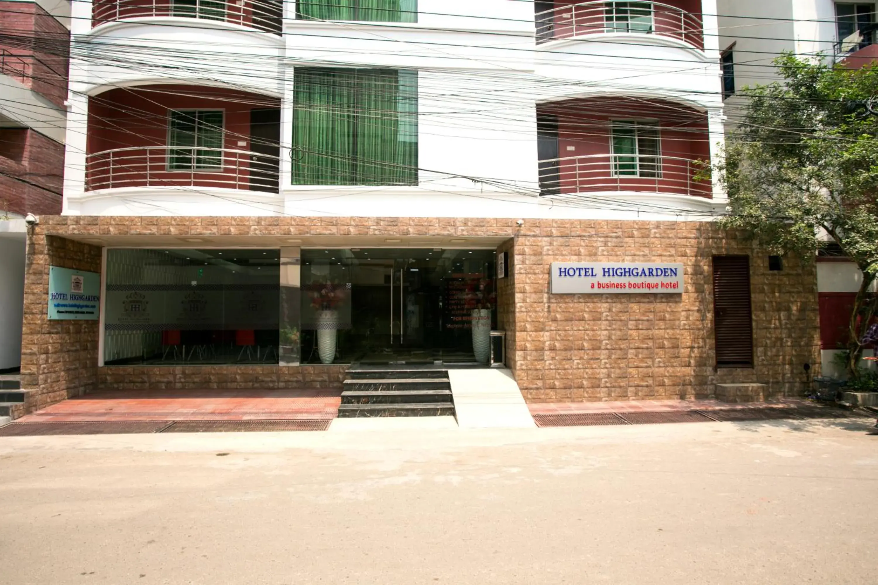 Property building in Hotel Highgarden Property building in Hotel Highgarden