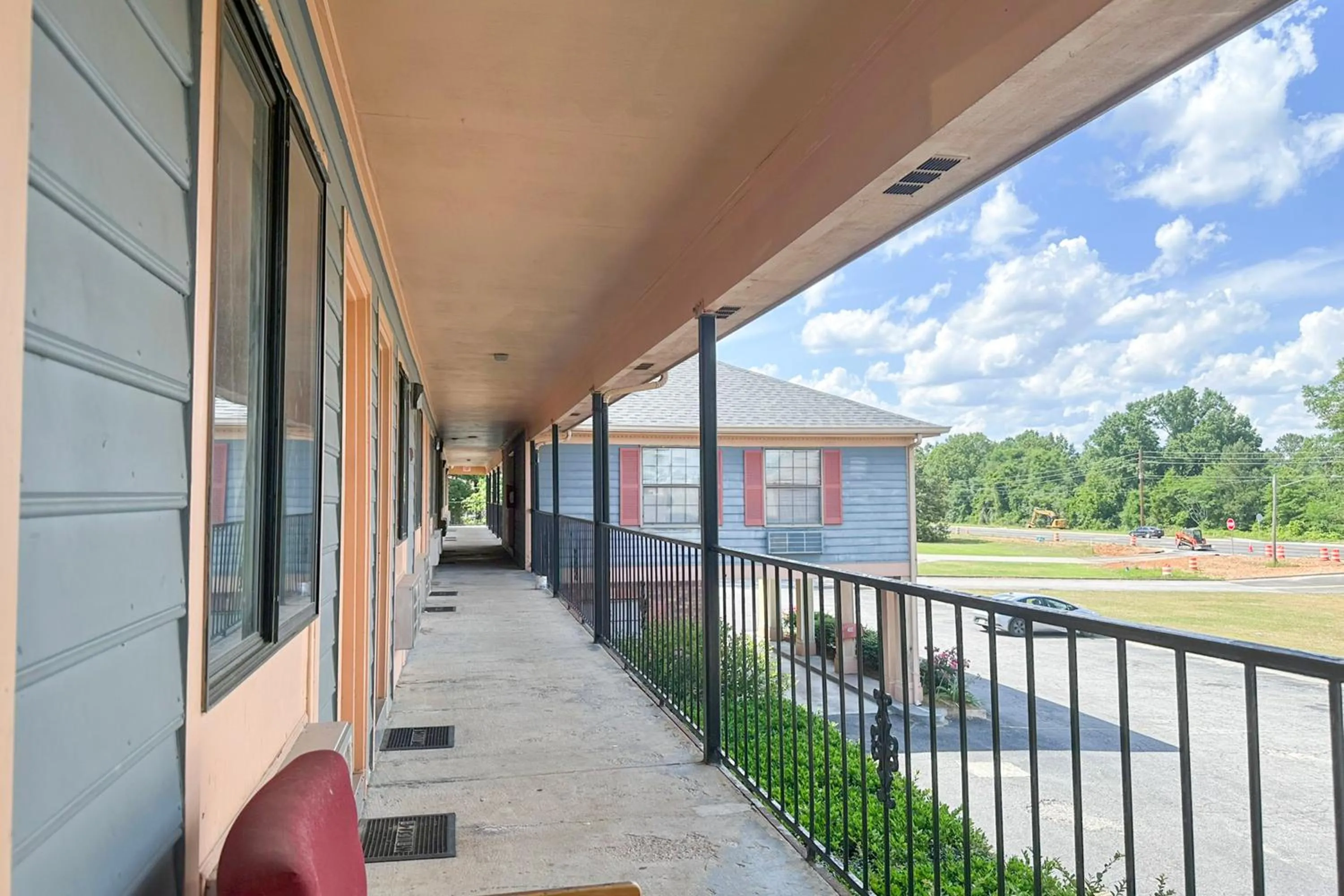 Balcony/Terrace in Louisville Inn by OYO Louisville Municipal Airport