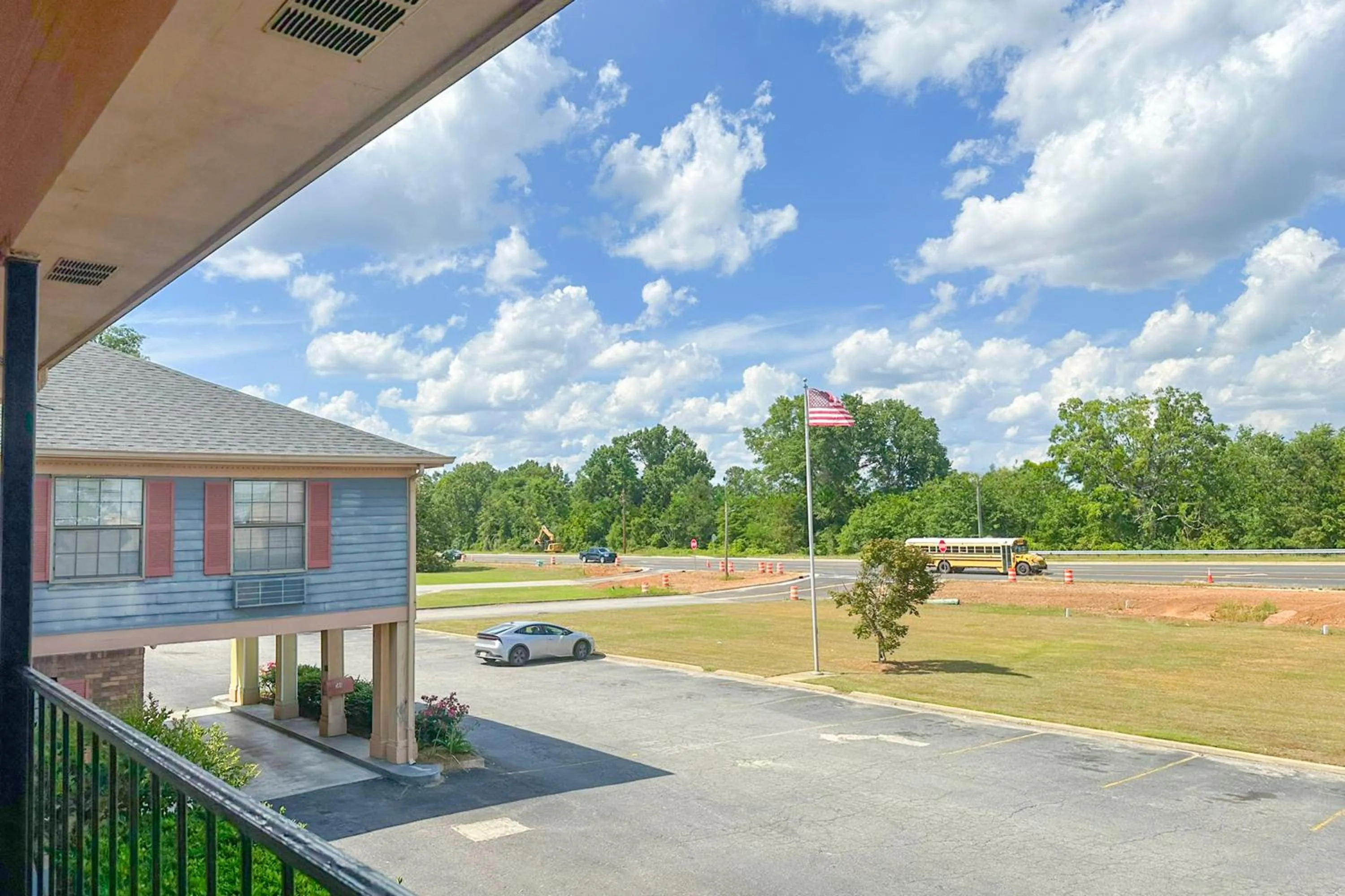 Property building in Louisville Inn by OYO Louisville Municipal Airport