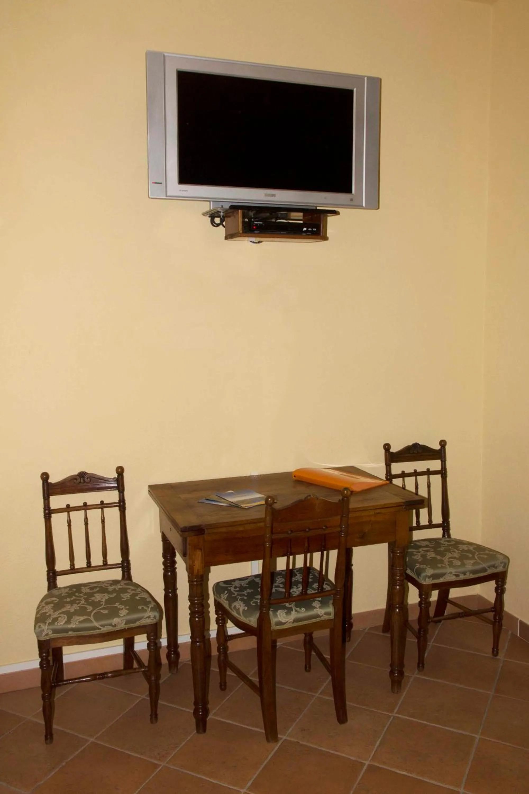 Photo of the whole room in Casale san Pietro