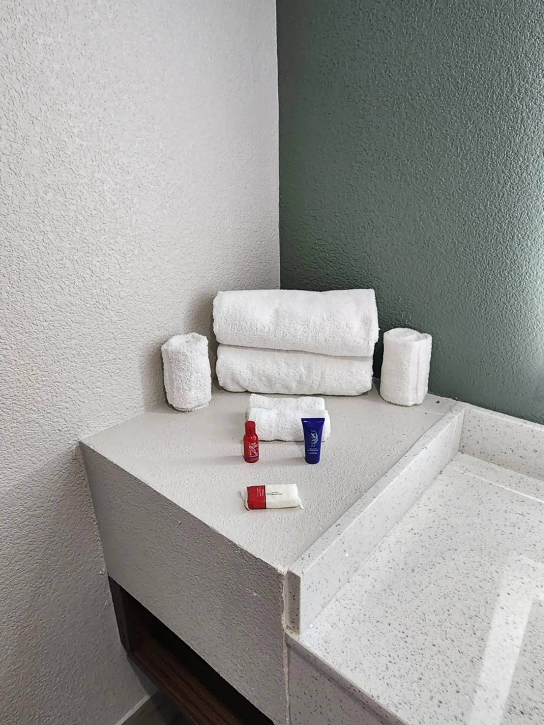 towels in Americas Best Value Inn Longview towels in Americas Best Value Inn Longview