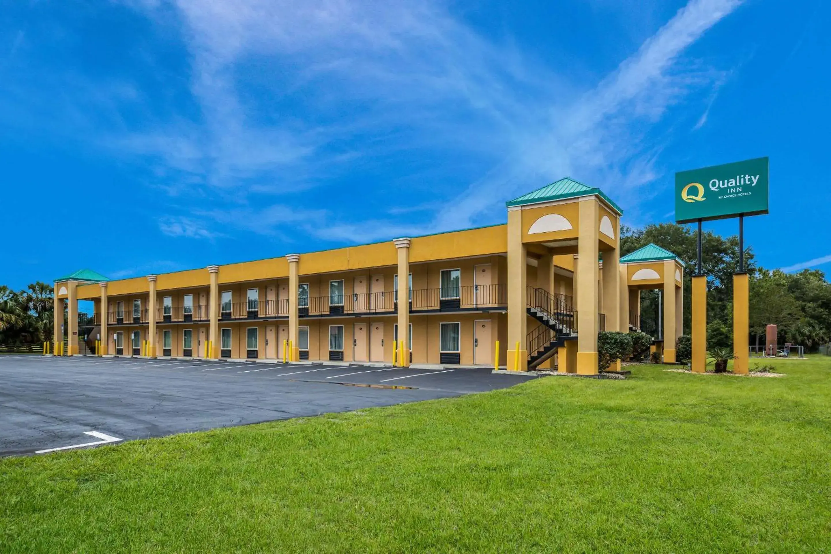 Property building in Quality Inn White Springs Suwanee Property building in Quality Inn White Springs Suwanee