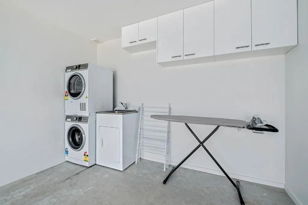 washing machine in Bright, Modern, Plush - Brand New Townhouse