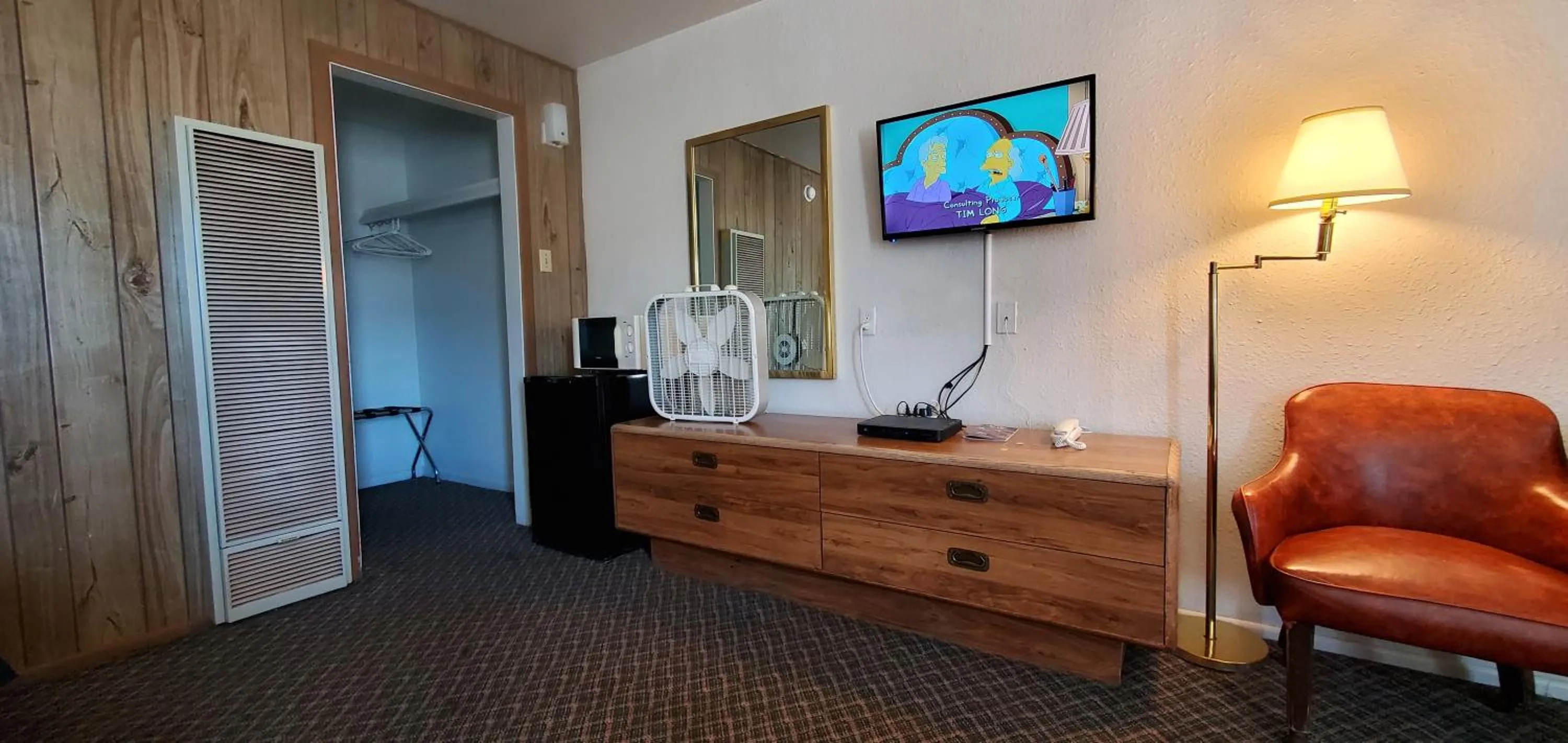 TV and multimedia in Budget Inn Motel Gallup